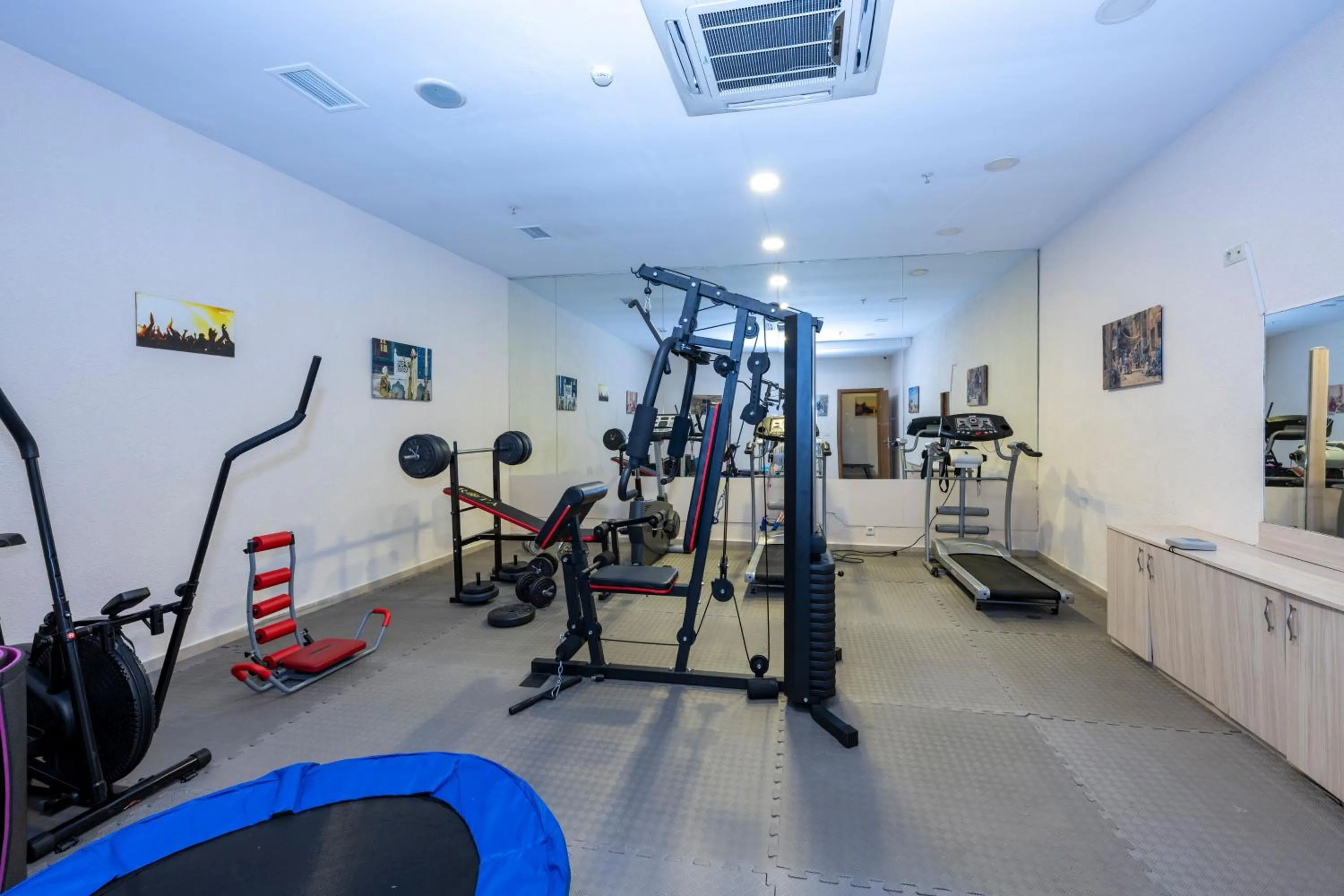 Fitness centre/facilities in Harmony Hotel Merter & SPA