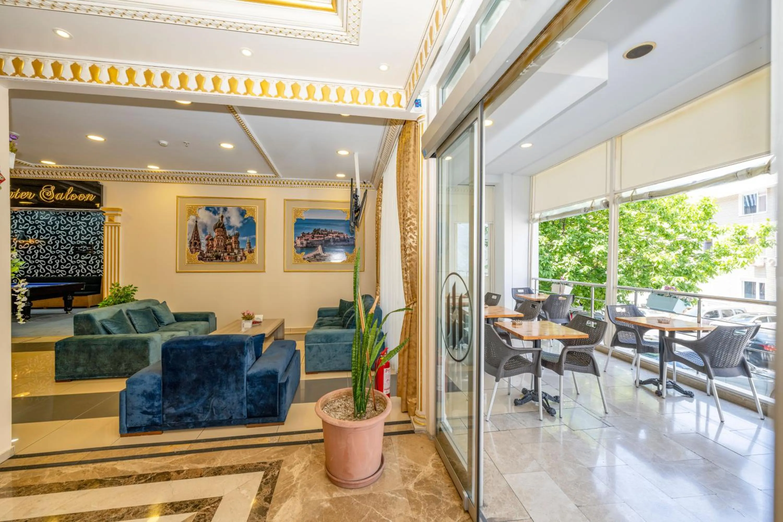 Seating area in Harmony Hotel Merter & SPA