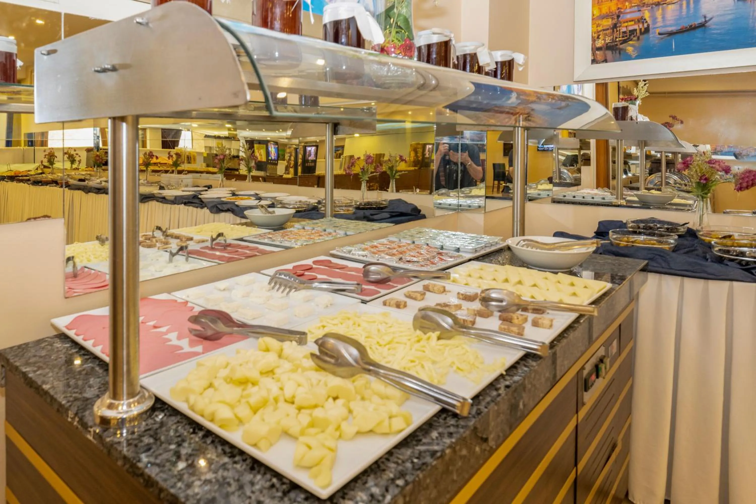 Breakfast in Harmony Hotel Merter & SPA