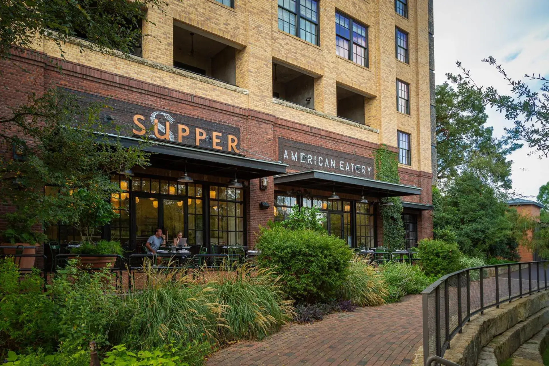 Restaurant/places to eat in Hotel Emma at Pearl on the Riverwalk Restaurant/places to eat in Hotel Emma at Pearl on the Riverwalk