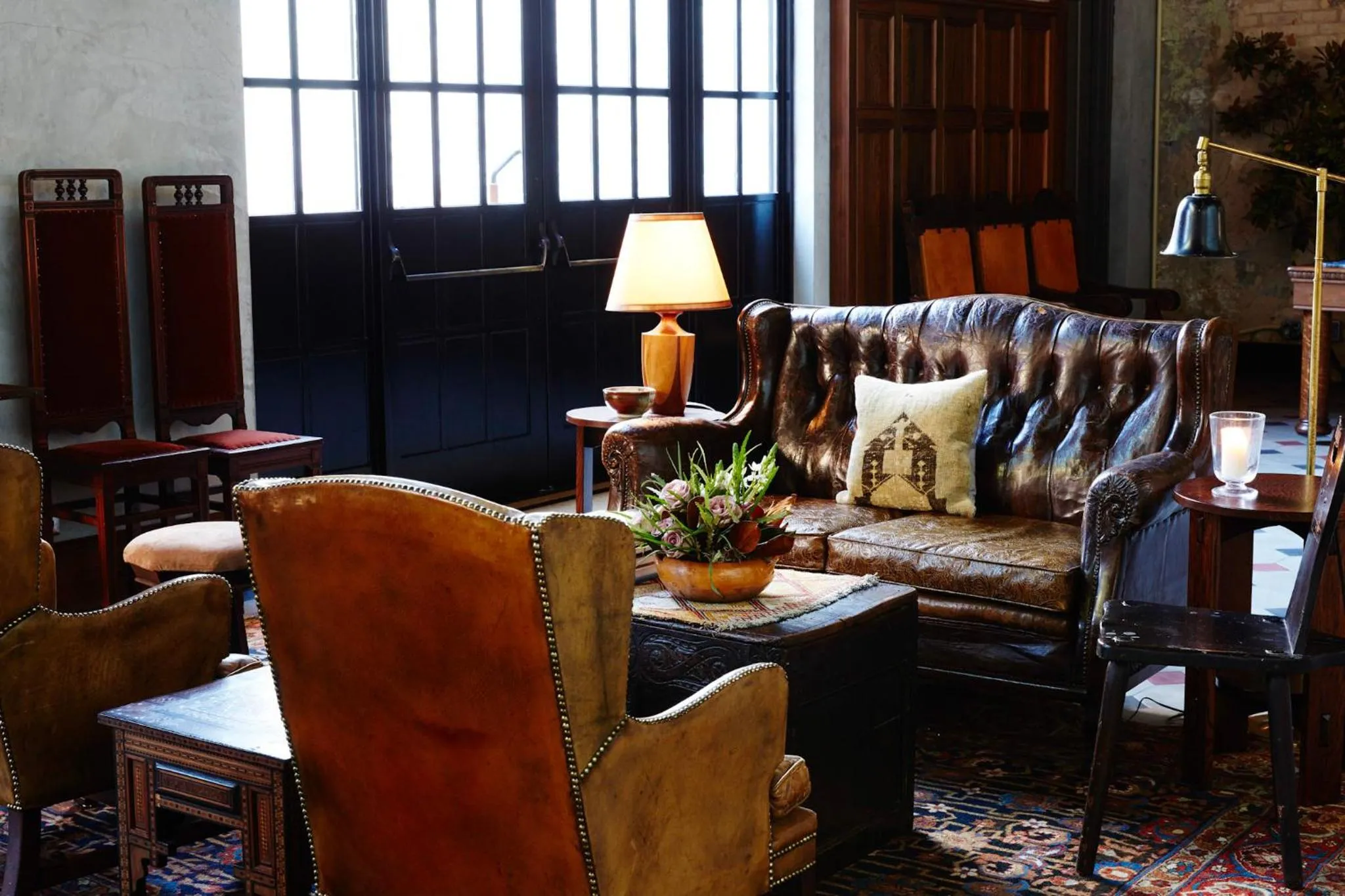 Seating area in Hotel Emma at Pearl on the Riverwalk