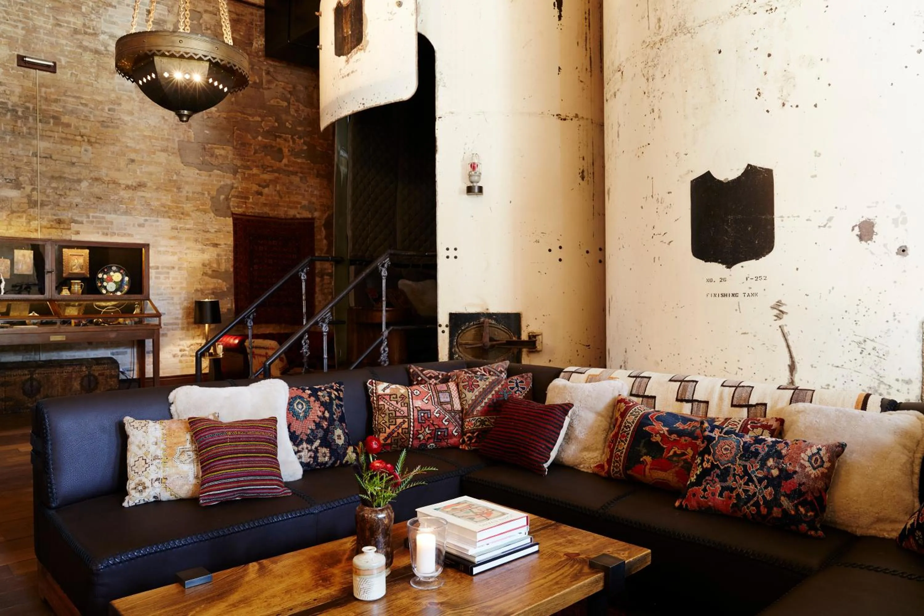 Lounge or bar in Hotel Emma at Pearl on the Riverwalk