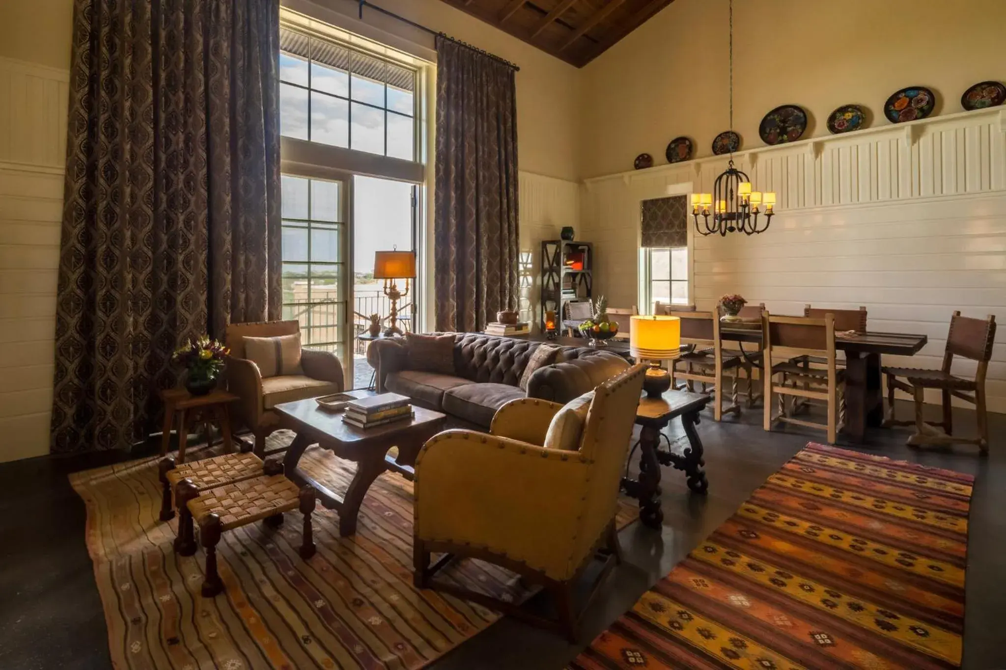 Property building in Hotel Emma at Pearl on the Riverwalk Property building in Hotel Emma at Pearl on the Riverwalk