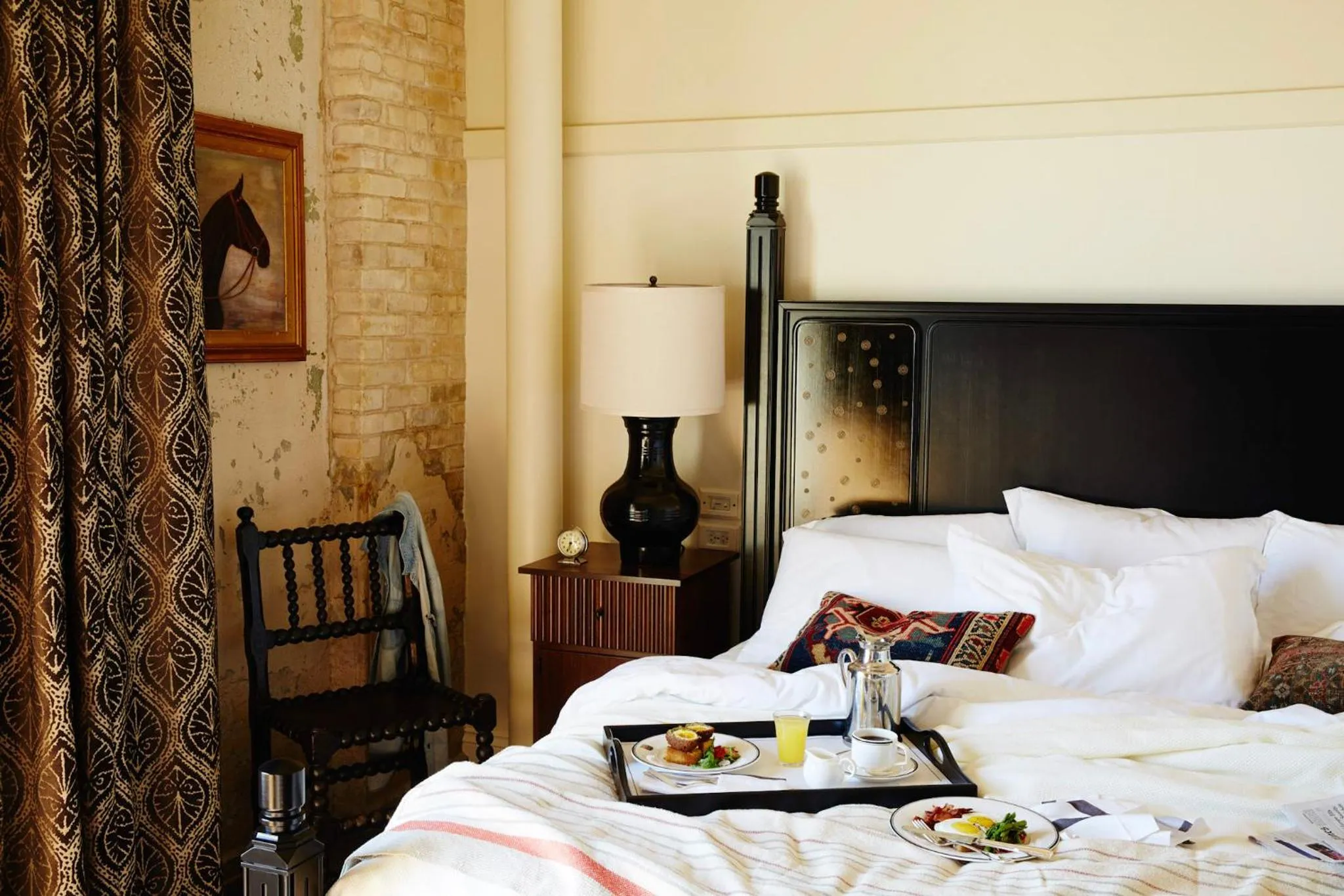 Bedroom, Bed in Hotel Emma at Pearl on the Riverwalk