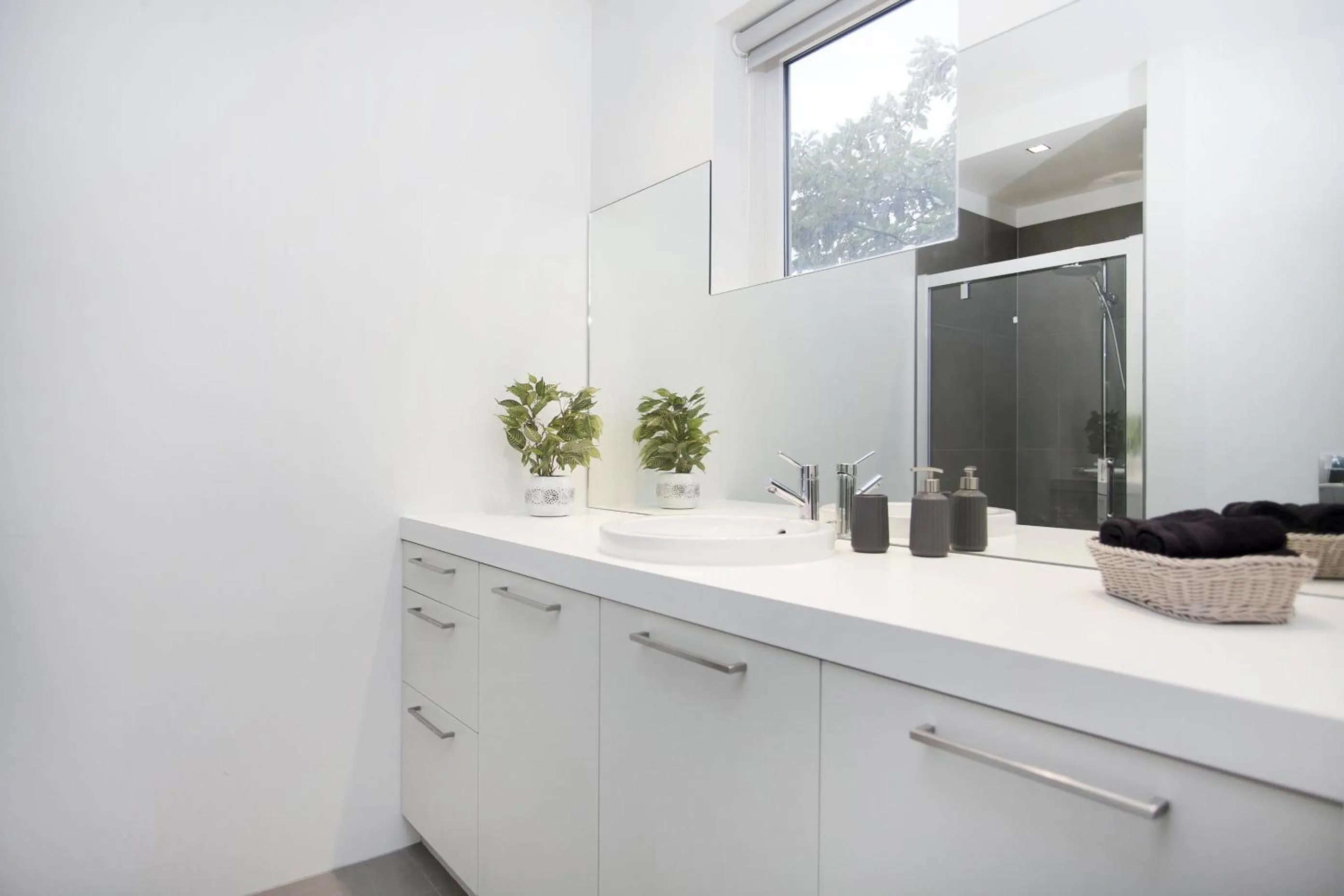 Shower in Blue Luxury Apartments