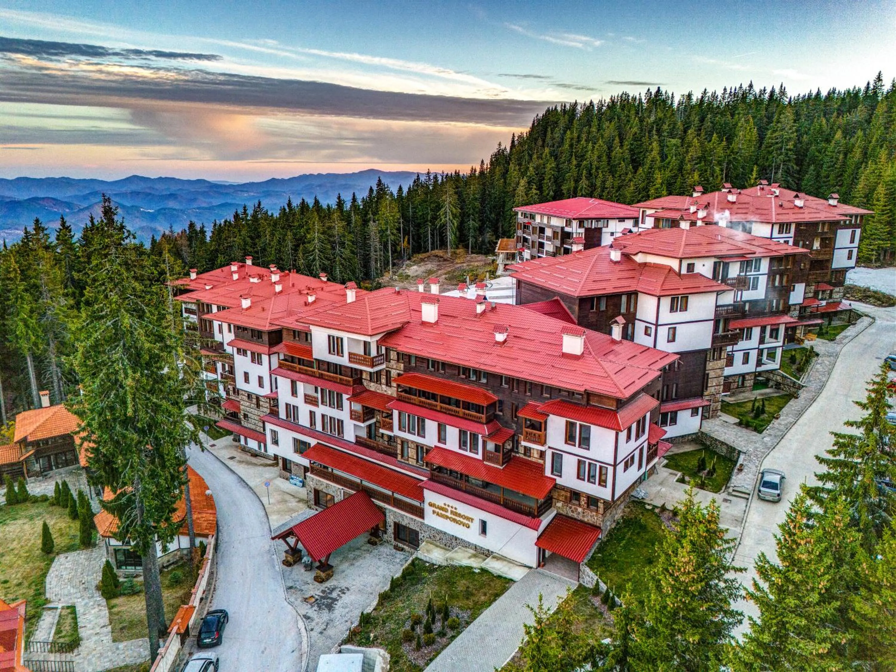 Property building in Grand Resort Pamporovo Apartments