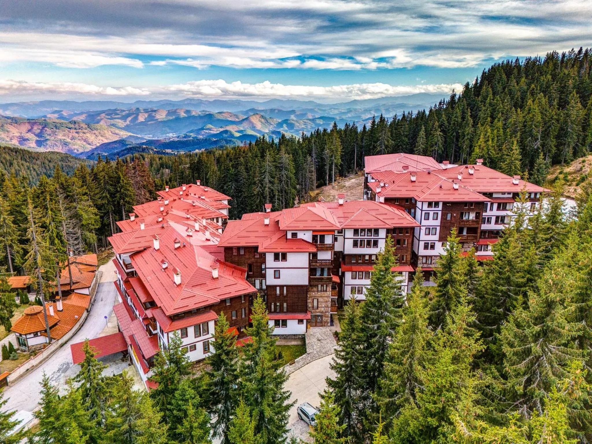 Property building in Grand Resort Pamporovo Apartments