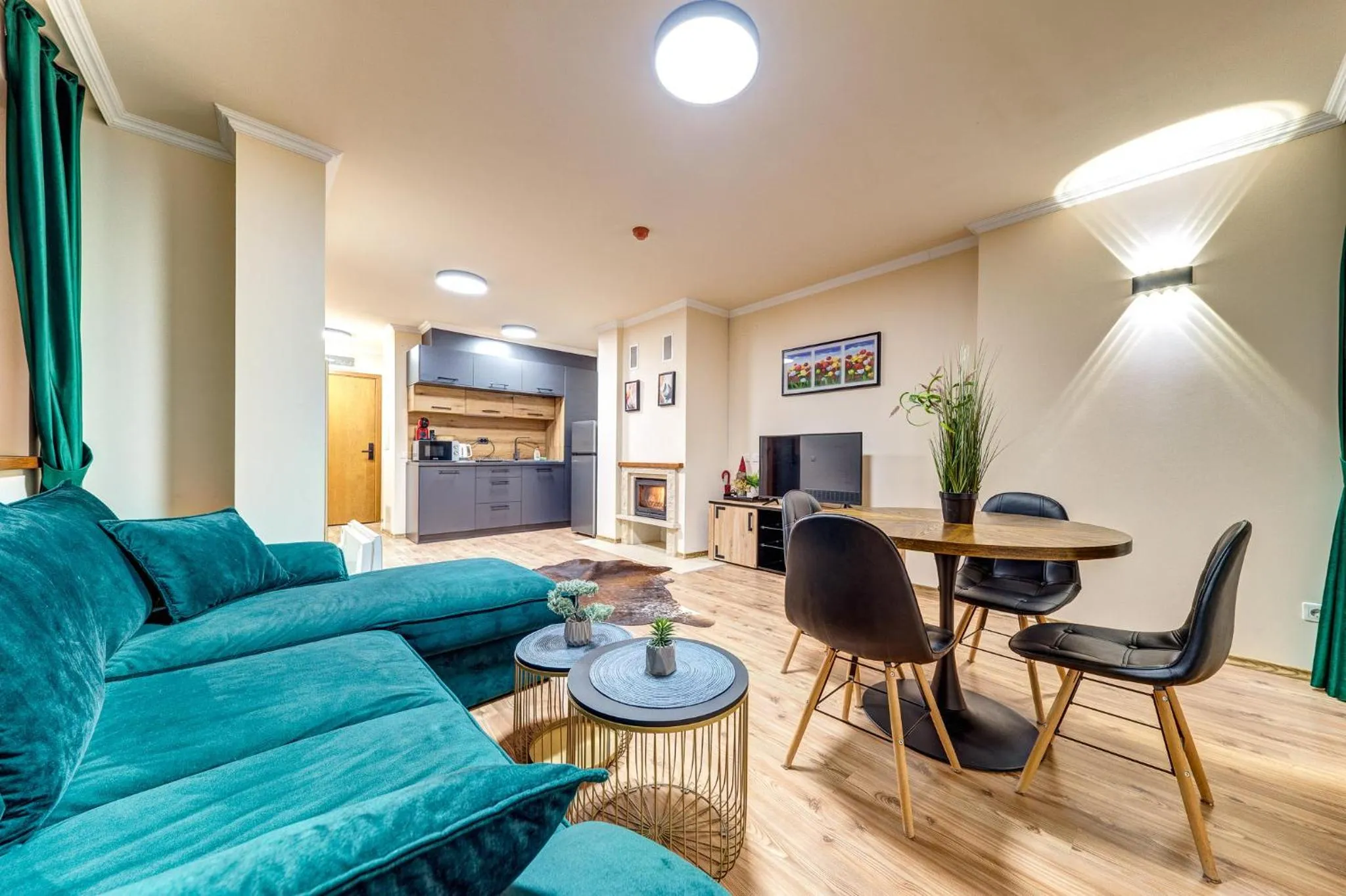 Communal lounge/ TV room in Grand Resort Pamporovo Apartments