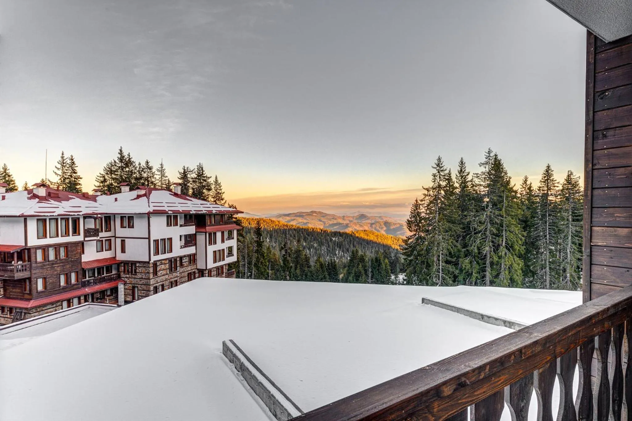 Property building in Grand Resort Pamporovo Apartments