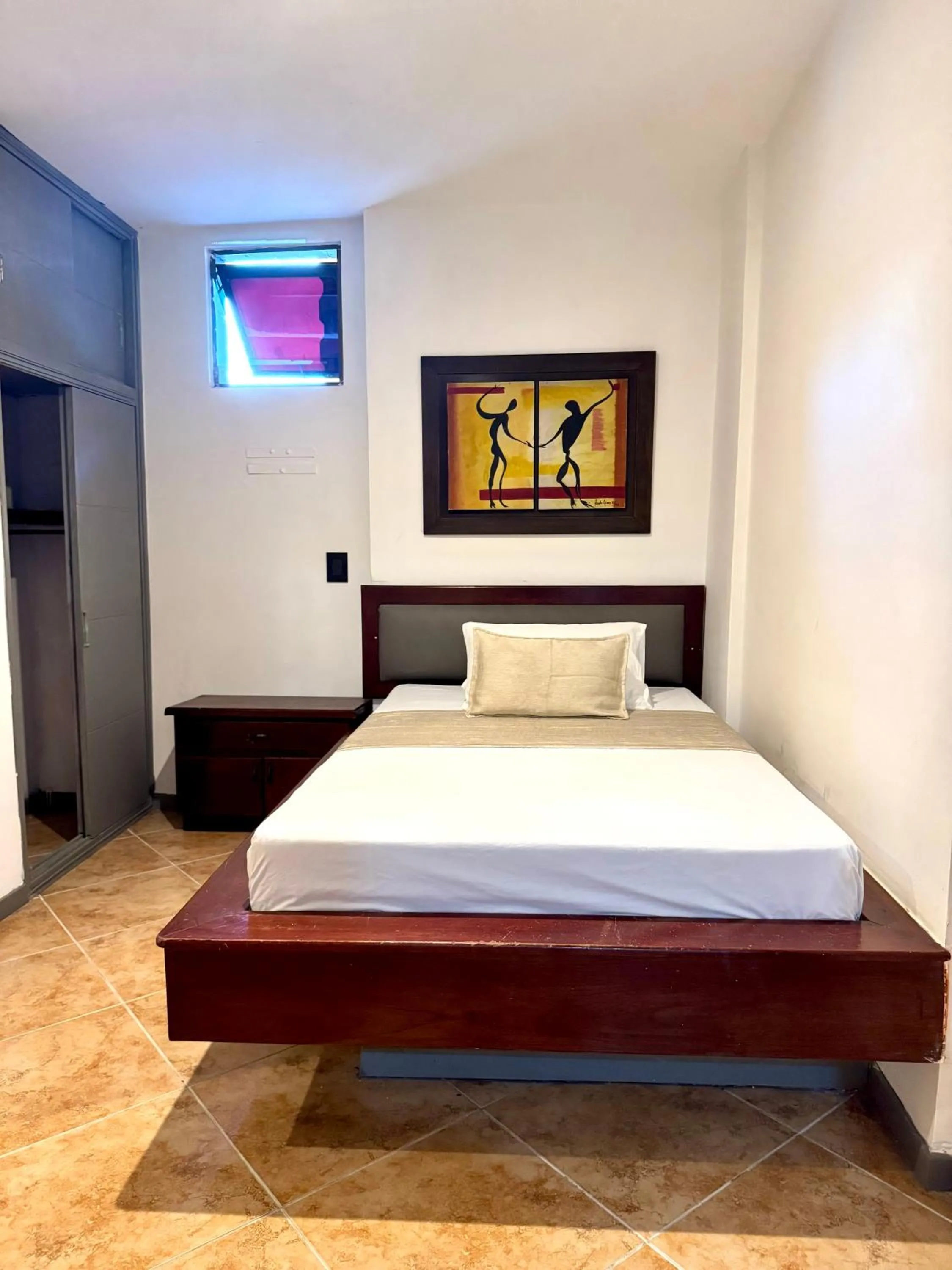 Bed in Hotel Plaza Mayor 44