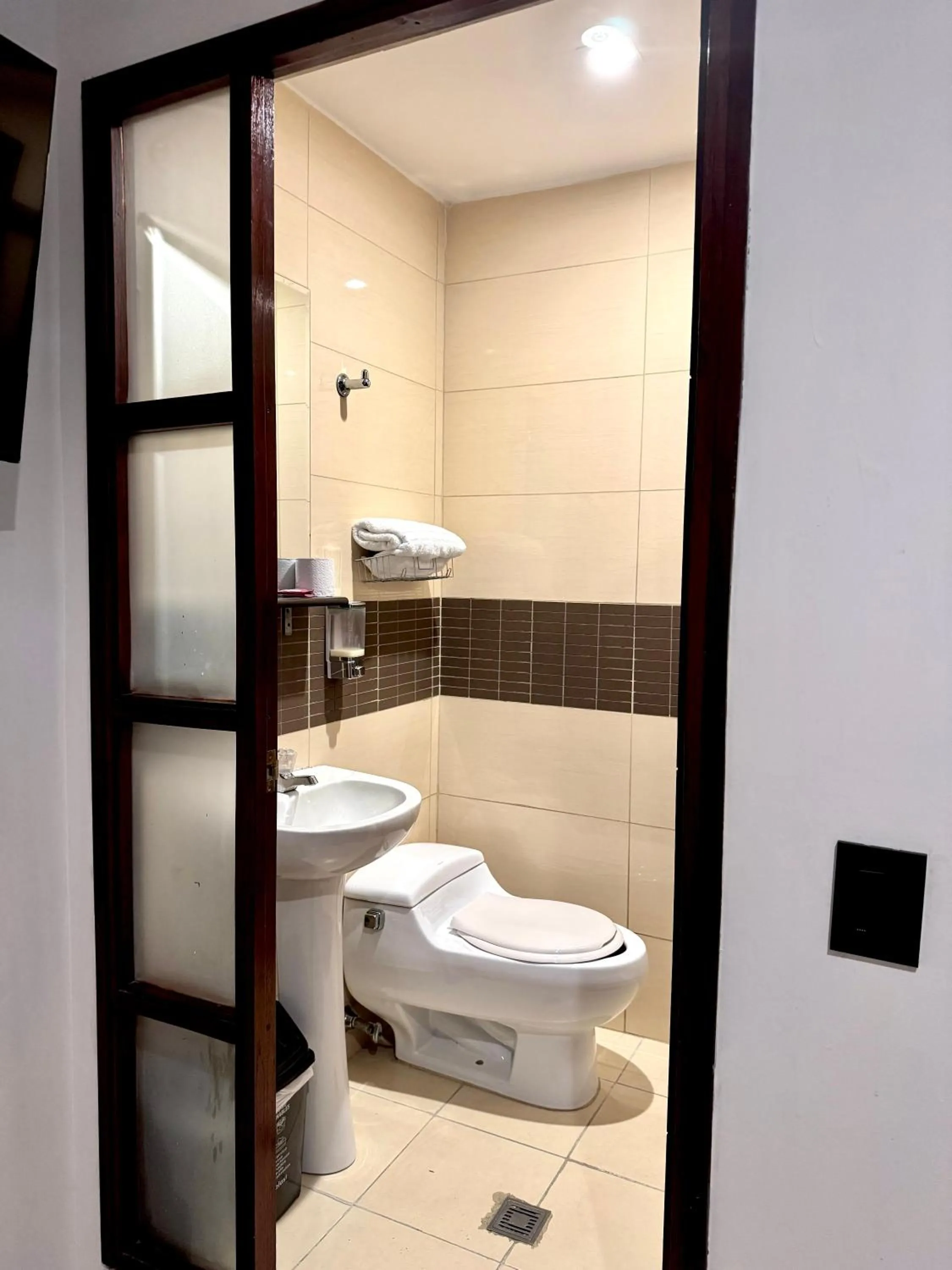 Bathroom in Hotel Plaza Mayor 44