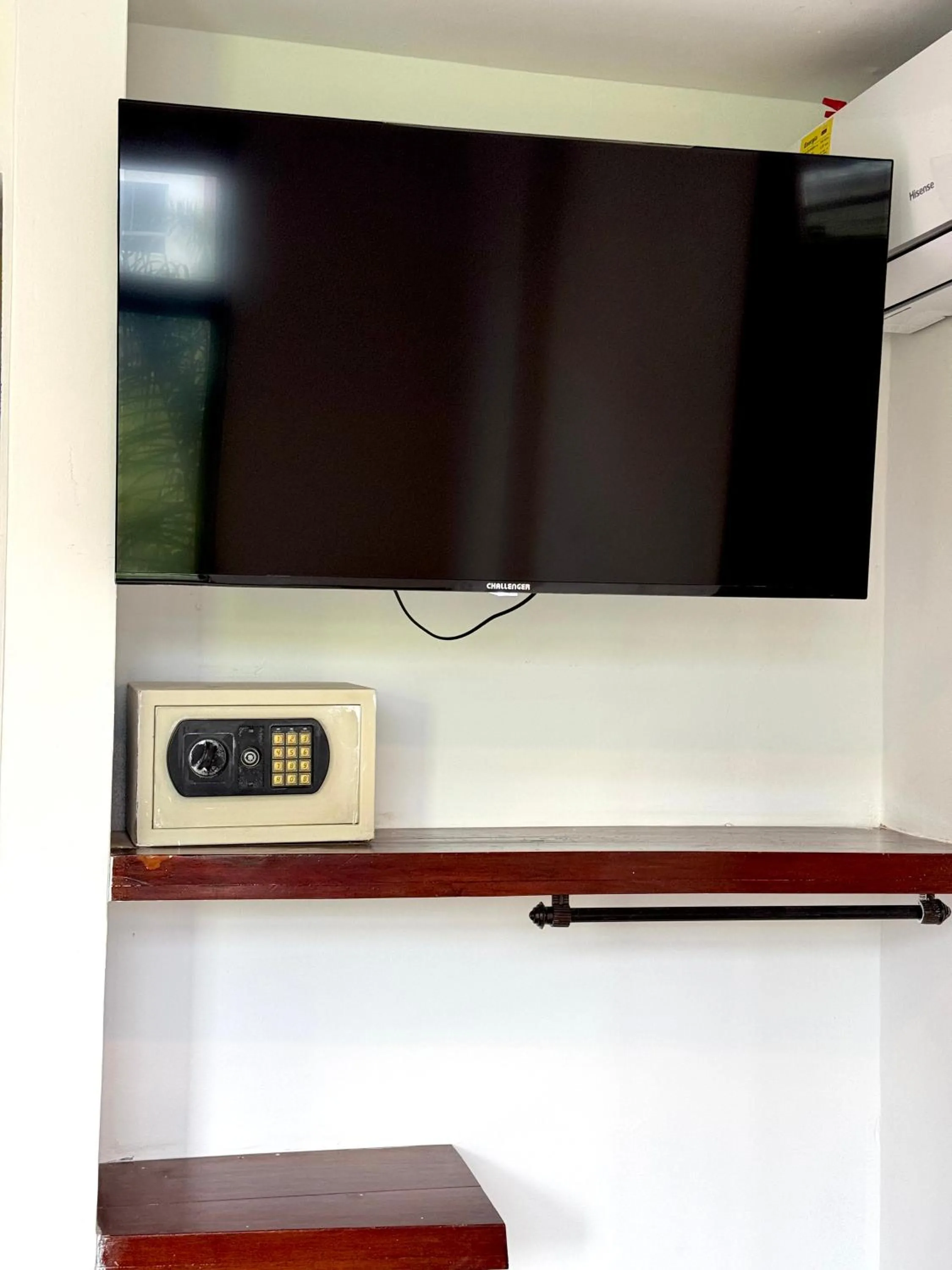 TV and multimedia in Hotel Plaza Mayor 44