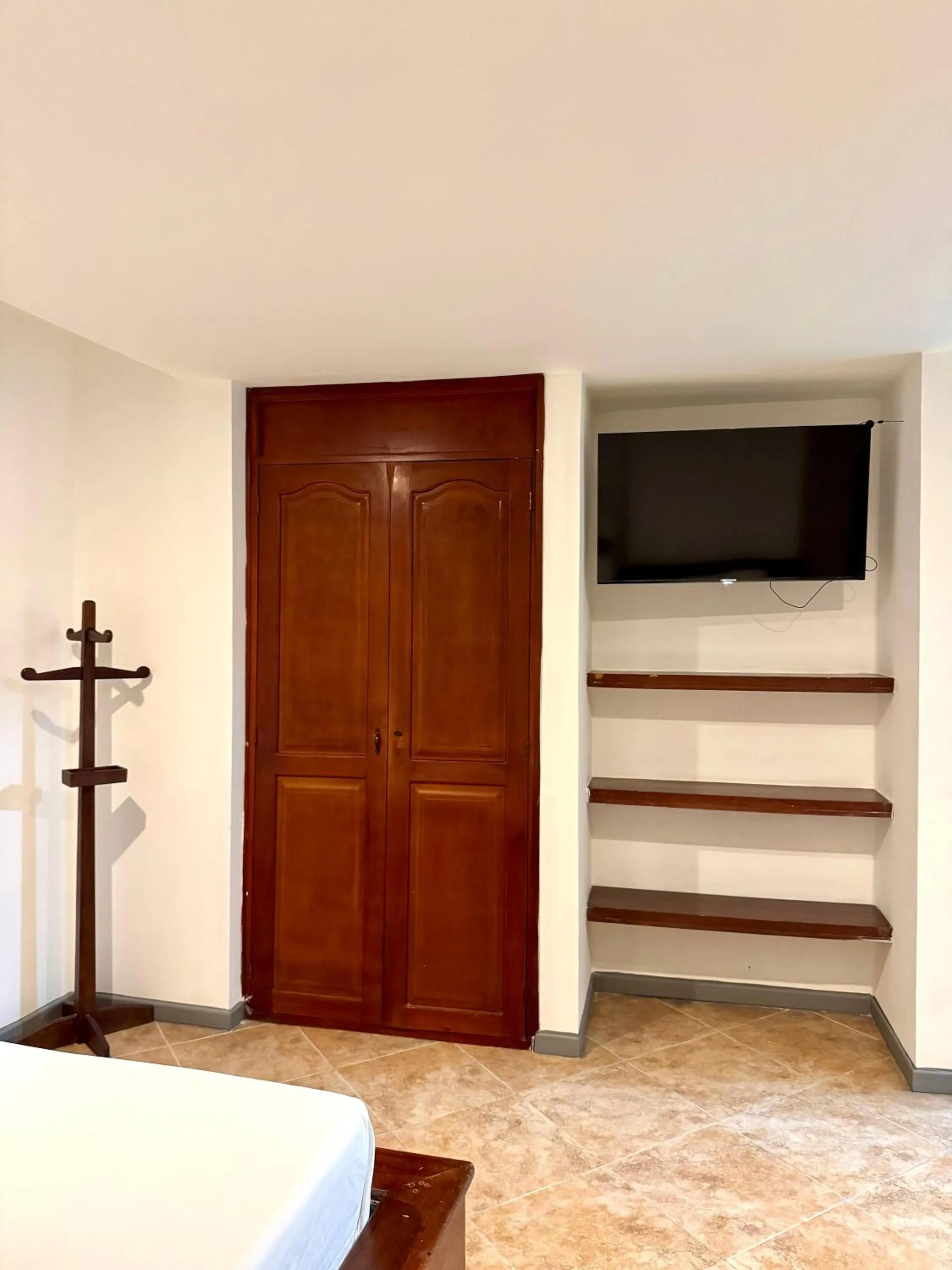 TV and multimedia, Bed in Hotel Plaza Mayor 44