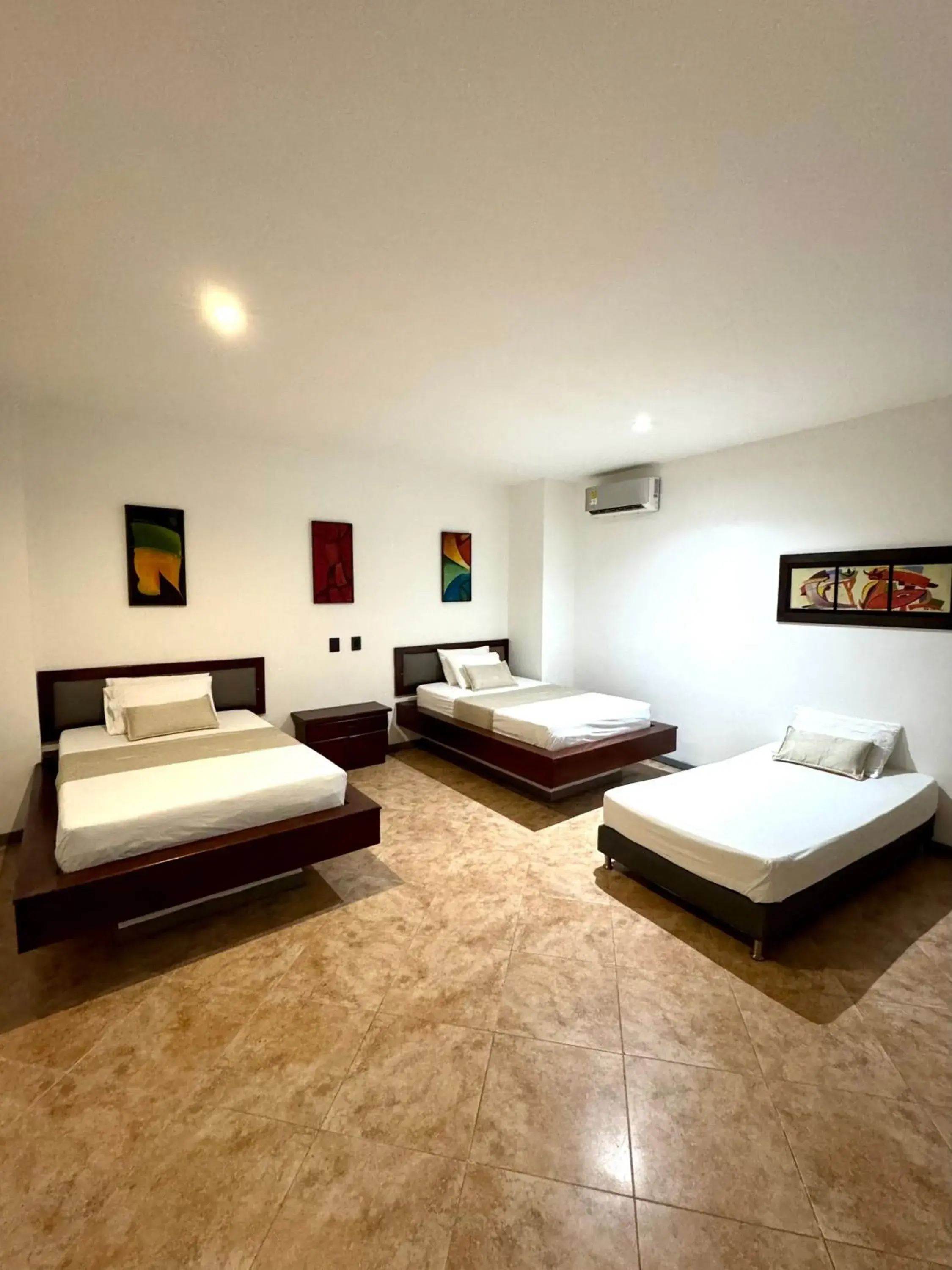 Family Room in Hotel Plaza Mayor 44 Family Room in Hotel Plaza Mayor 44