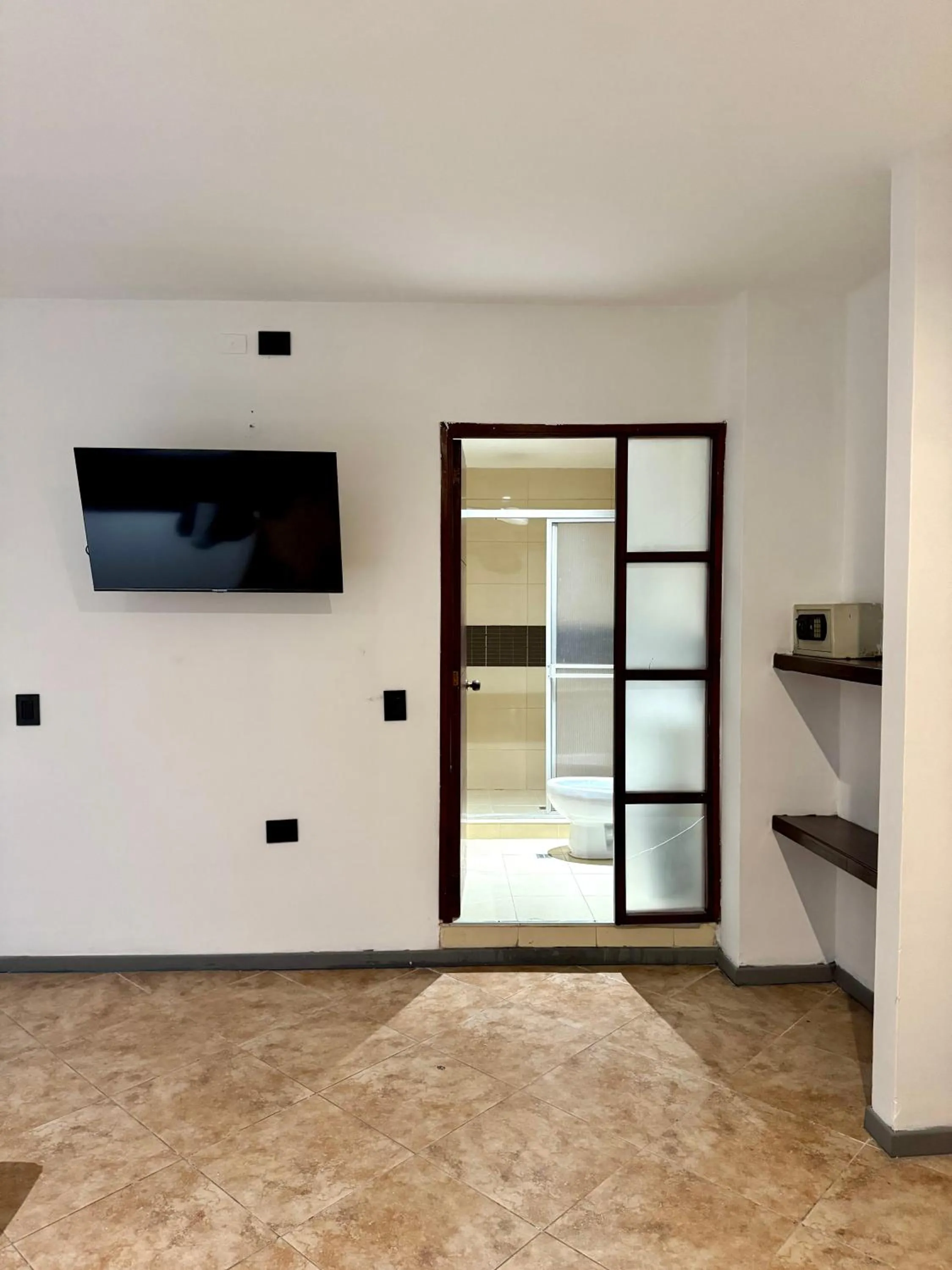TV and multimedia in Hotel Plaza Mayor 44