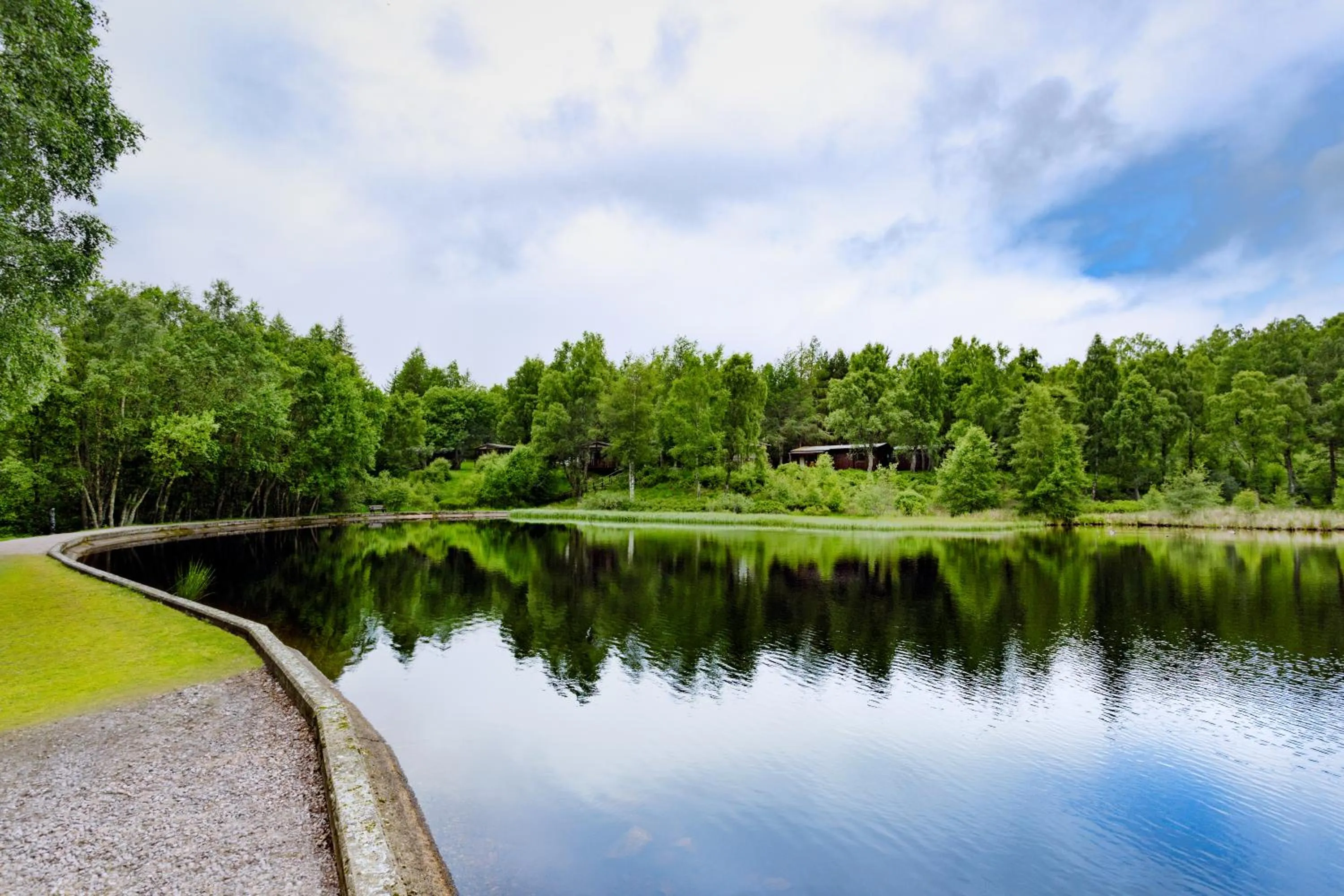 Lake view in Macdonald Lochanhully Resort