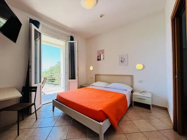 Photo of the whole room, Bed in Hotel Aurora