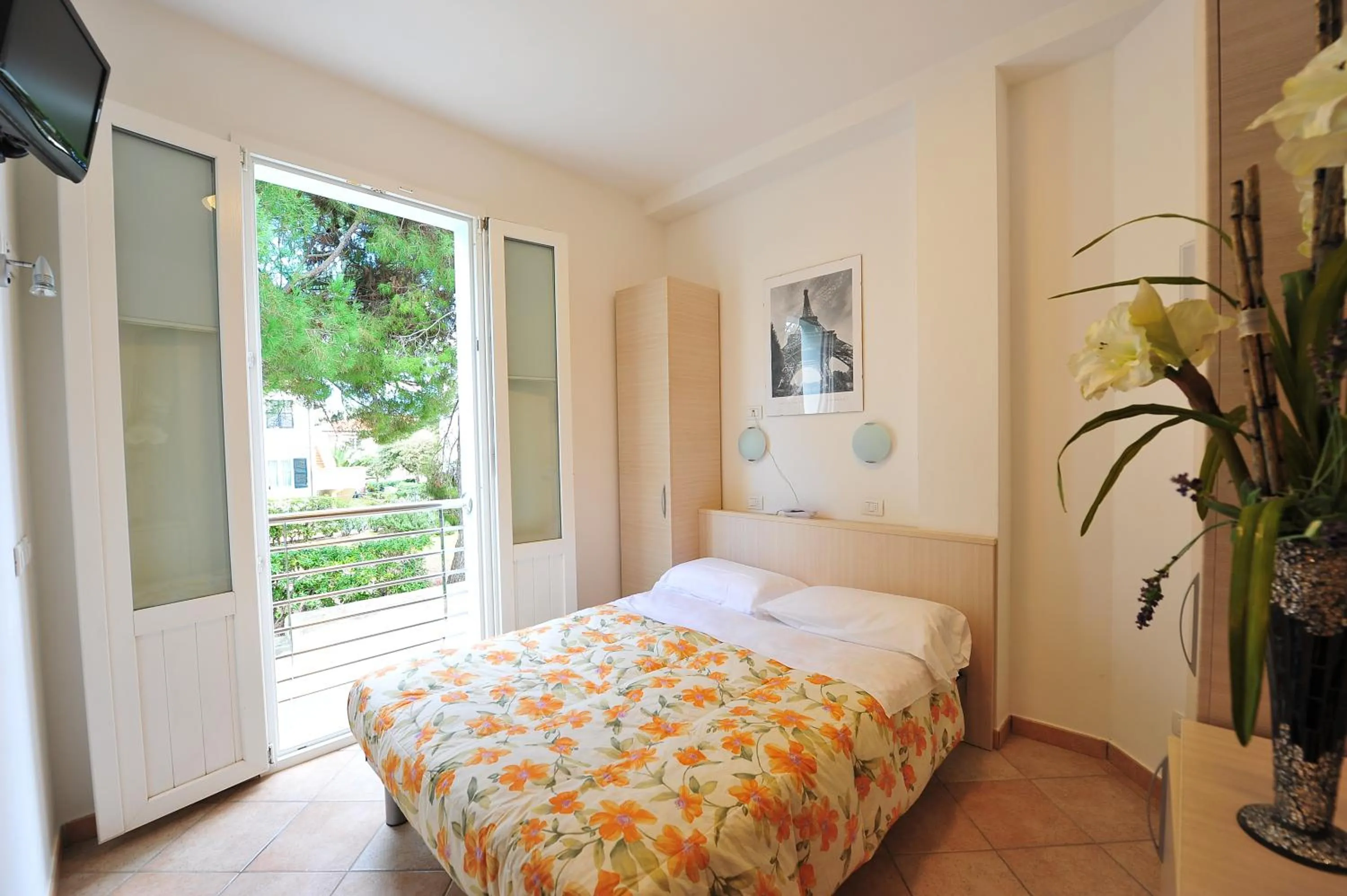 Bedroom, Bed in Hotel Aurora