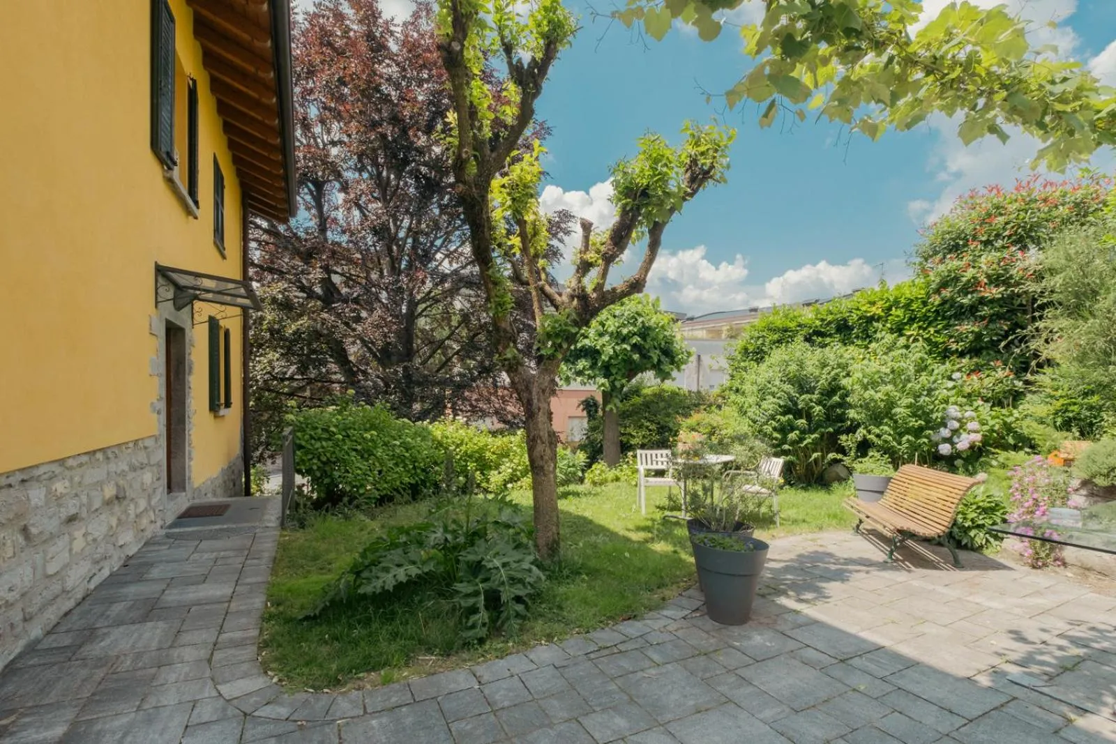 Garden view in A Casa Di Maria