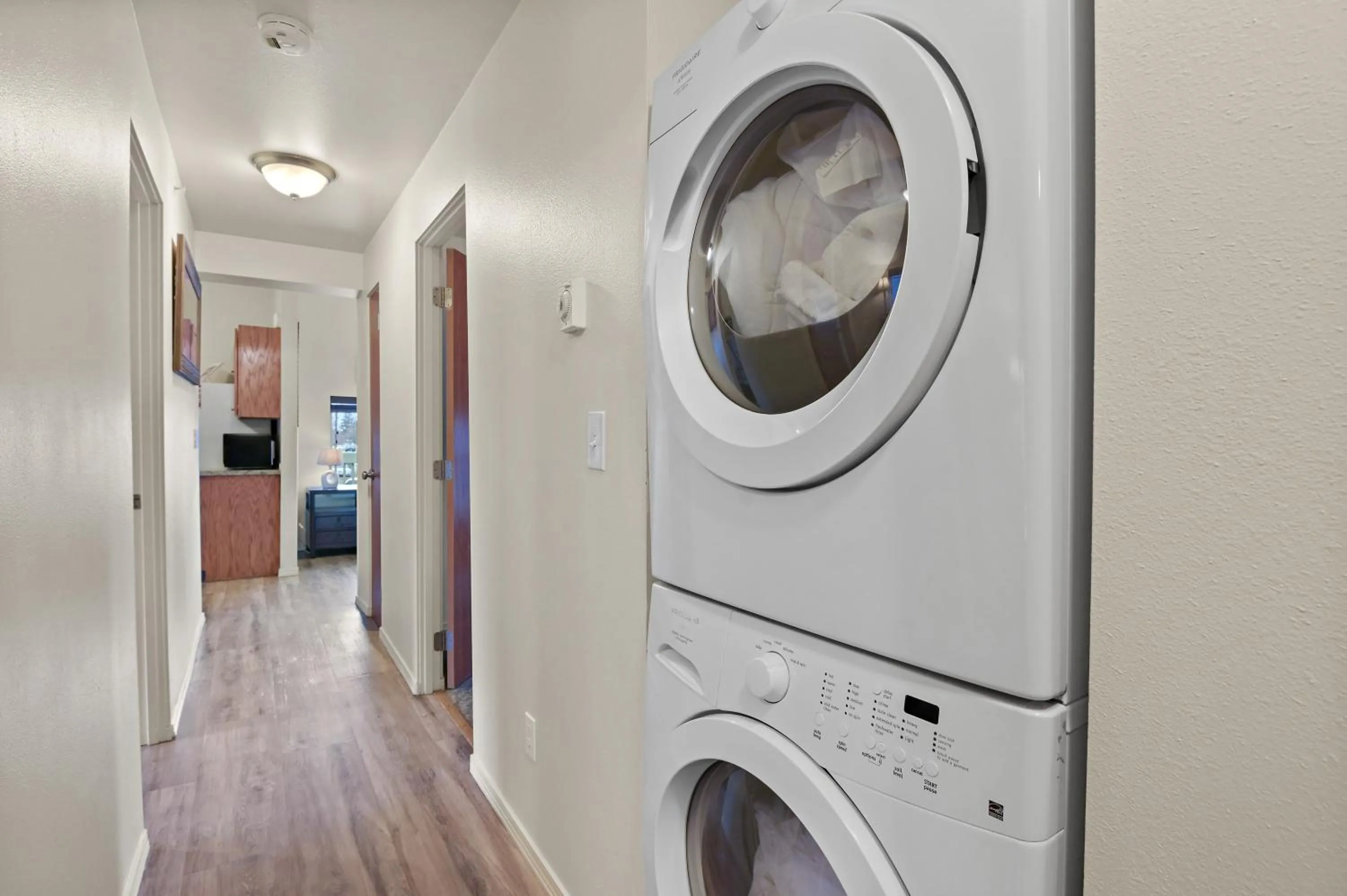 washing machine in Maple Leaf Manor Suites