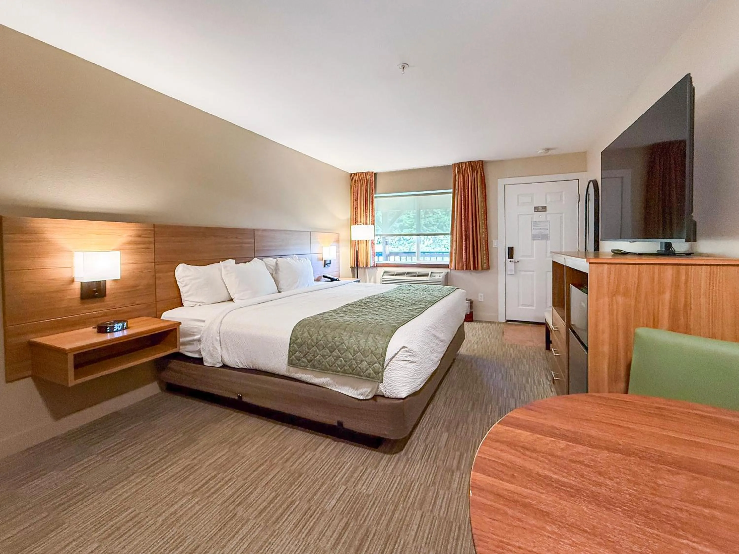 Bed in Carson Hot Springs Resort & Spa