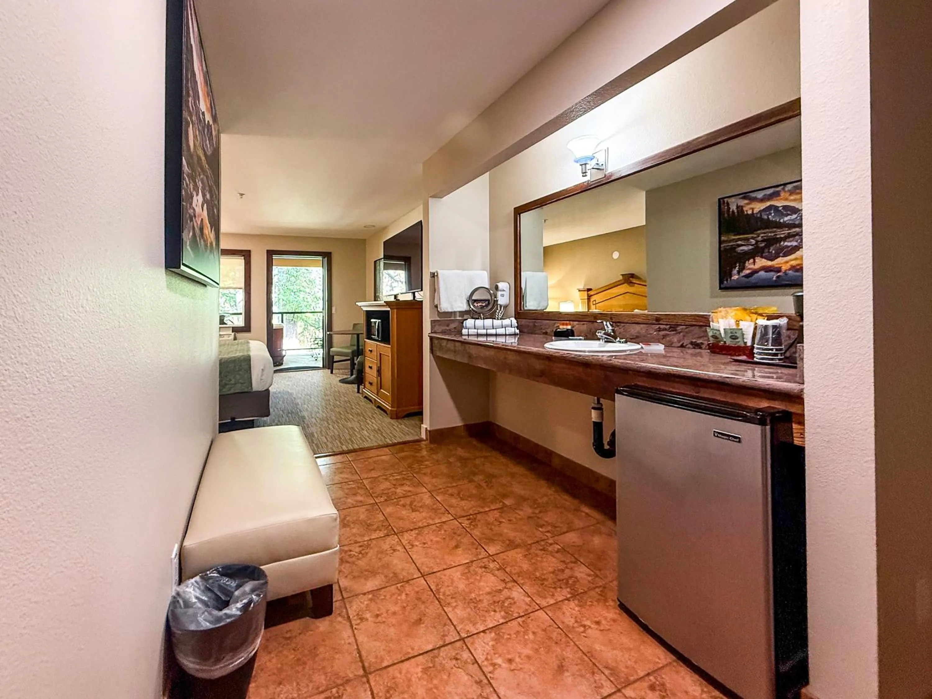 Coffee/tea facilities in Carson Hot Springs Resort & Spa