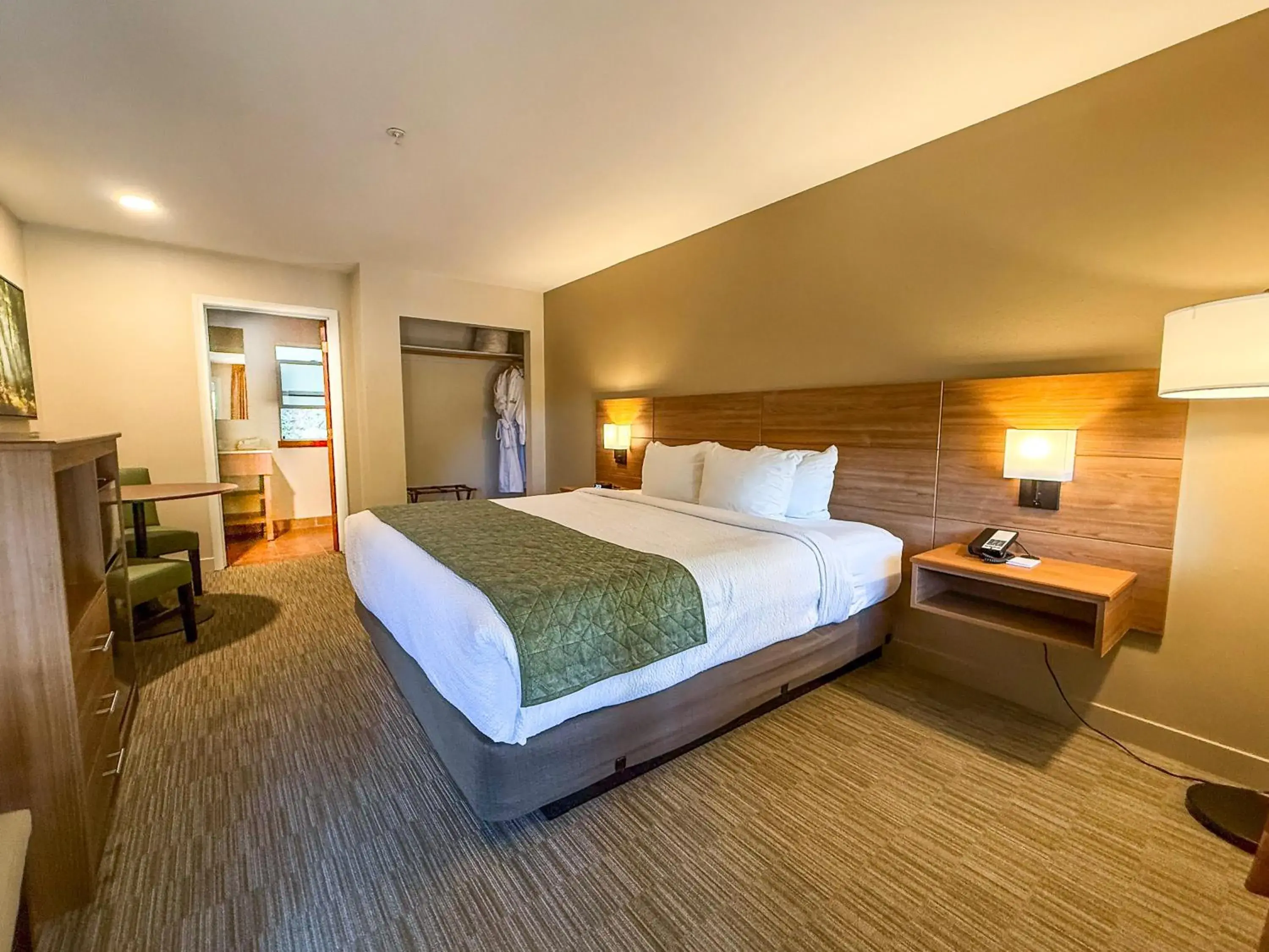 Bed in Carson Hot Springs Resort & Spa Bed in Carson Hot Springs Resort & Spa