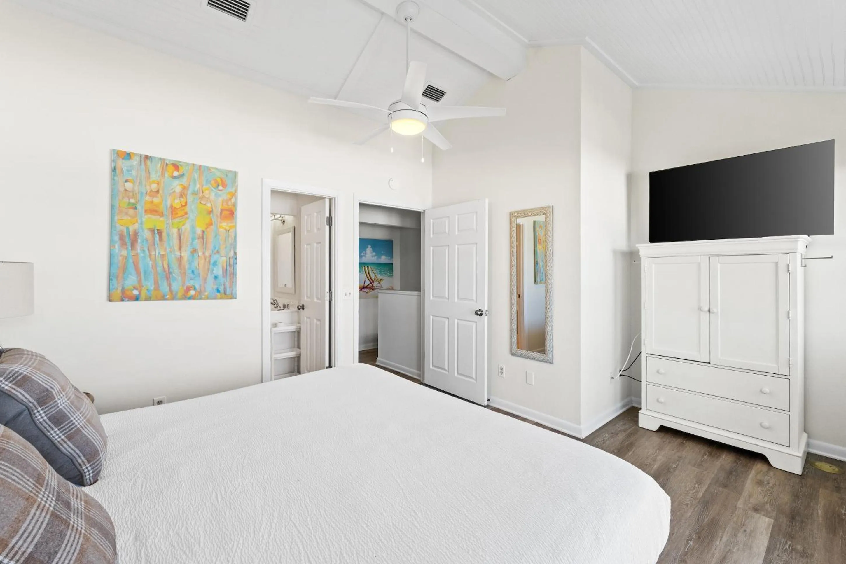Bed in Premier Townhomes by Panhandle Getaways