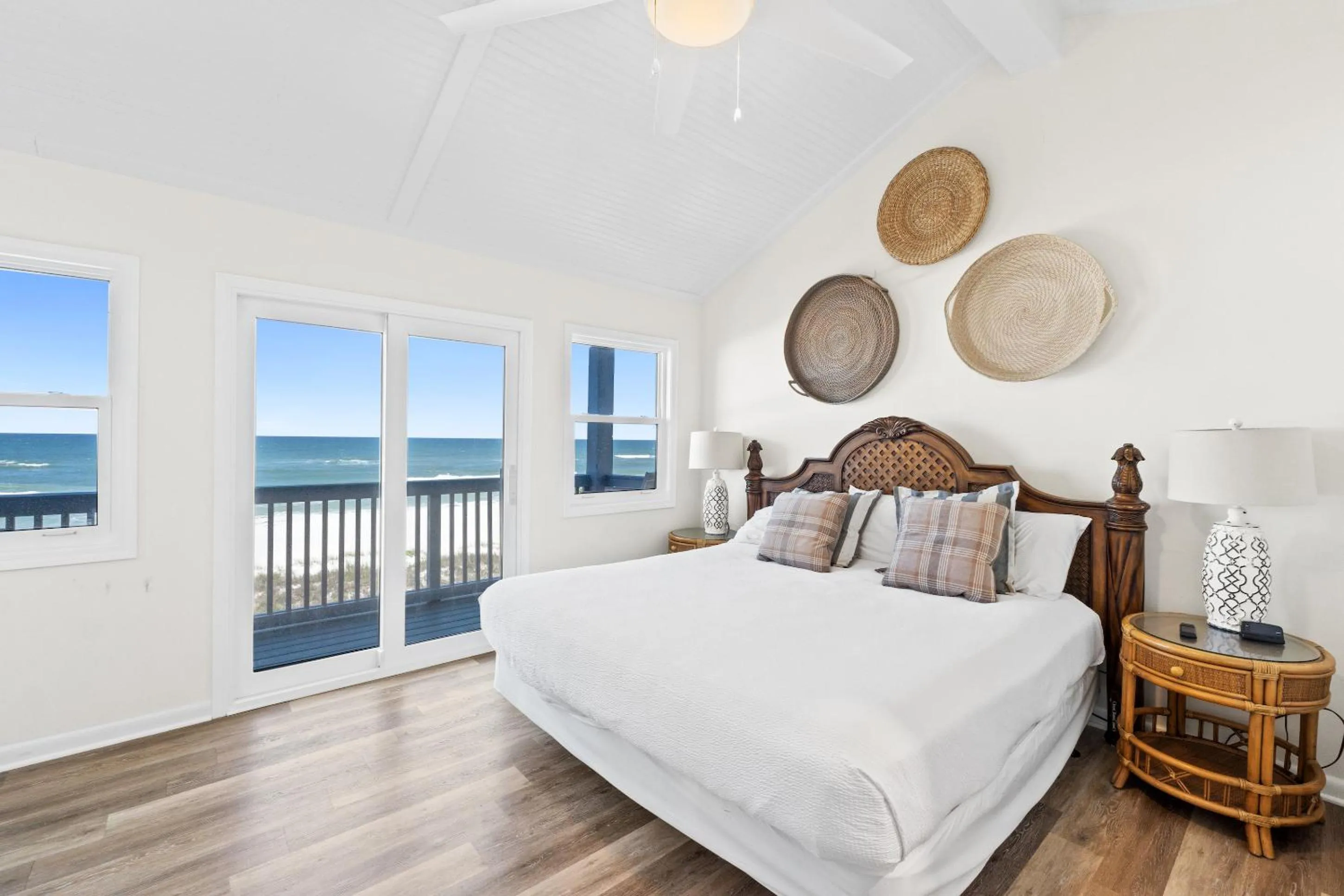 Bed in Premier Townhomes by Panhandle Getaways