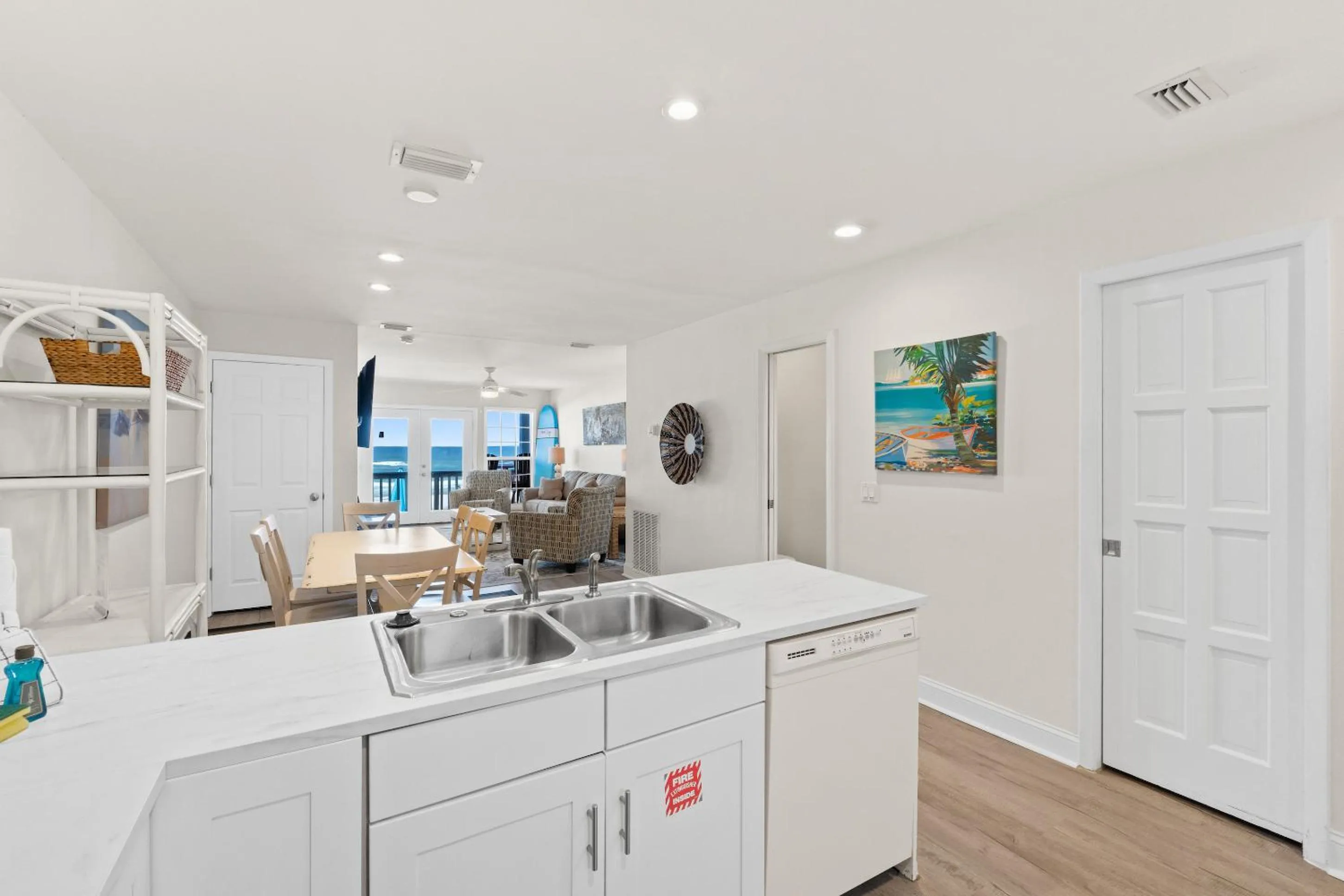 Kitchen or kitchenette in Premier Townhomes by Panhandle Getaways