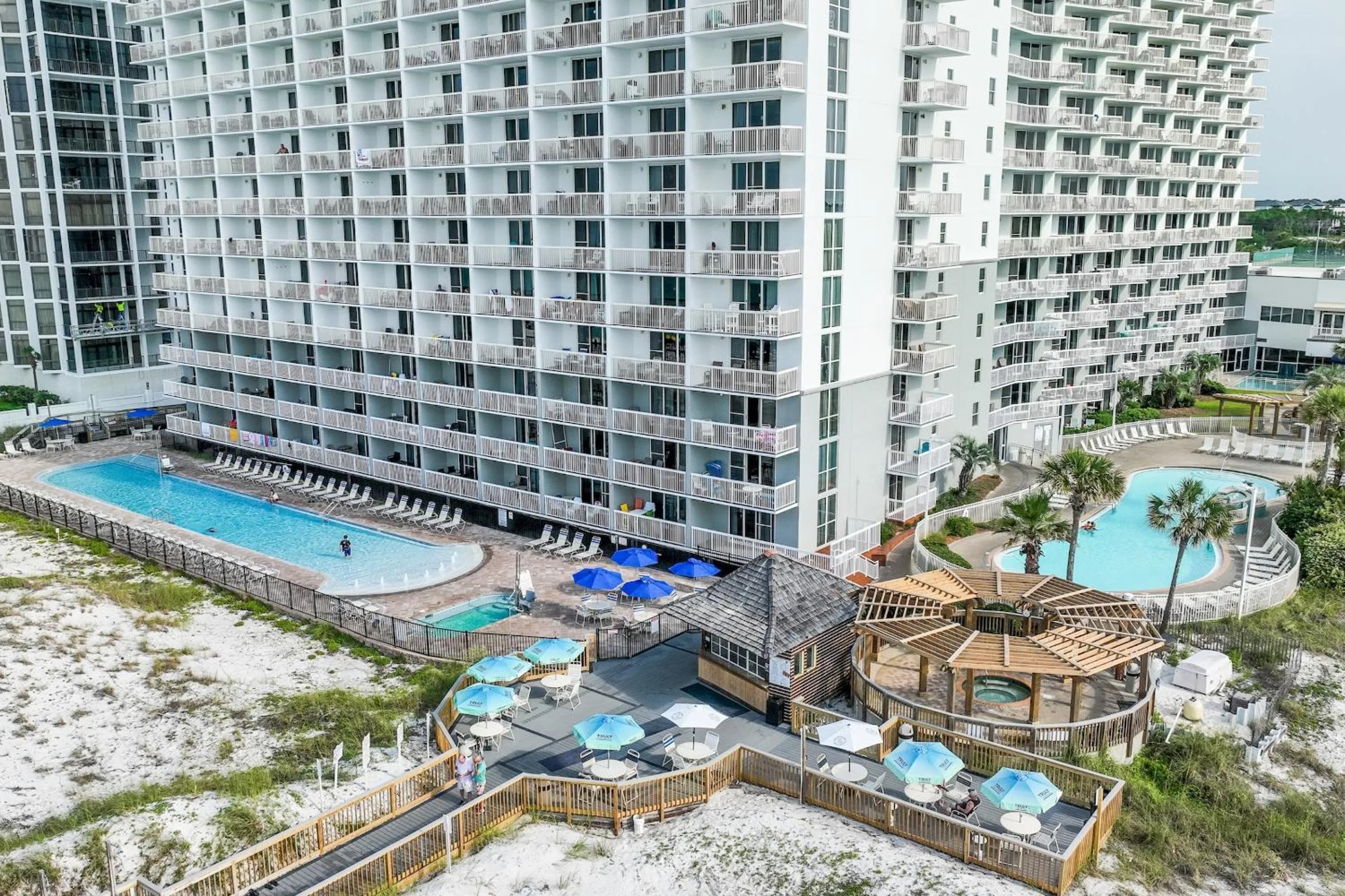 Property building in Pelican Beach Resort by Panhandle Getaways