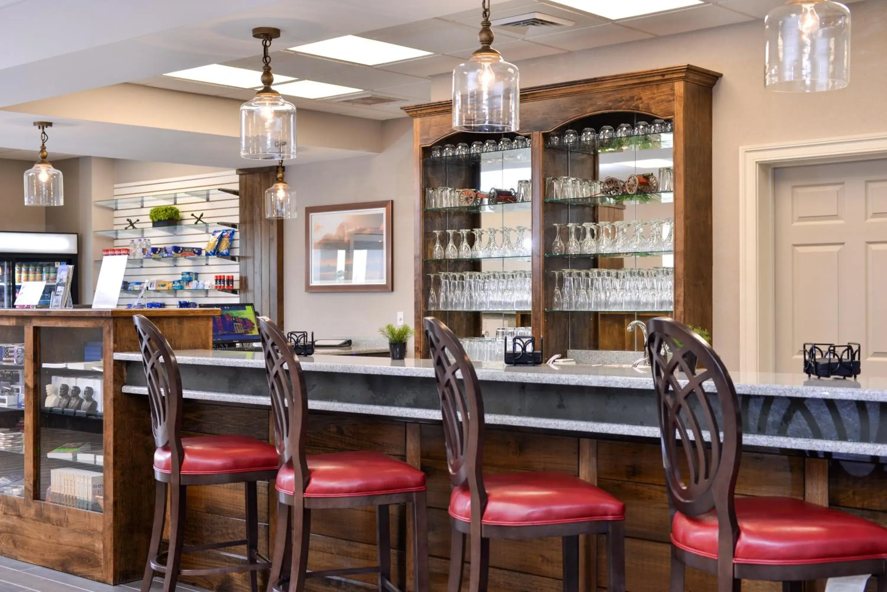 Lounge or bar in Appomattox Inn and Suites Lounge or bar in Appomattox Inn and Suites