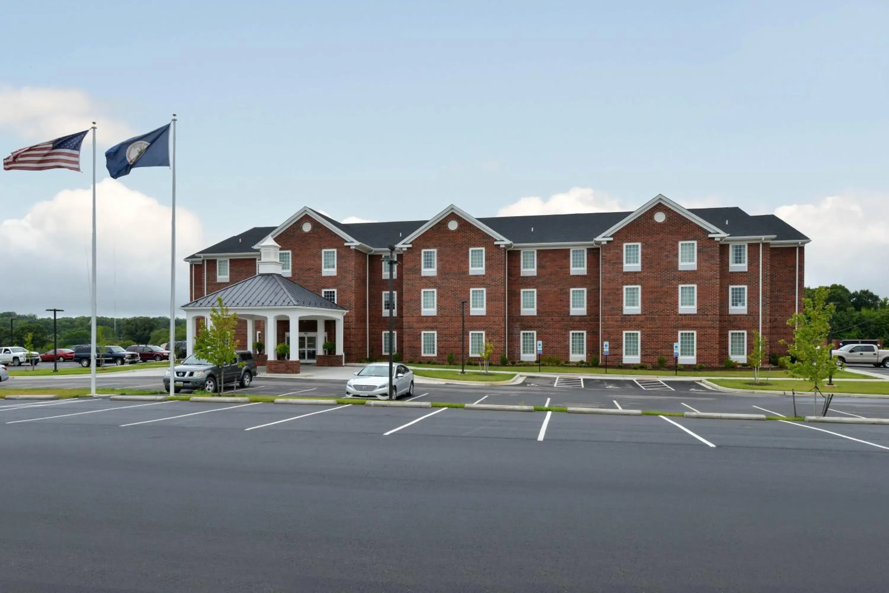 Property building in Appomattox Inn and Suites Property building in Appomattox Inn and Suites
