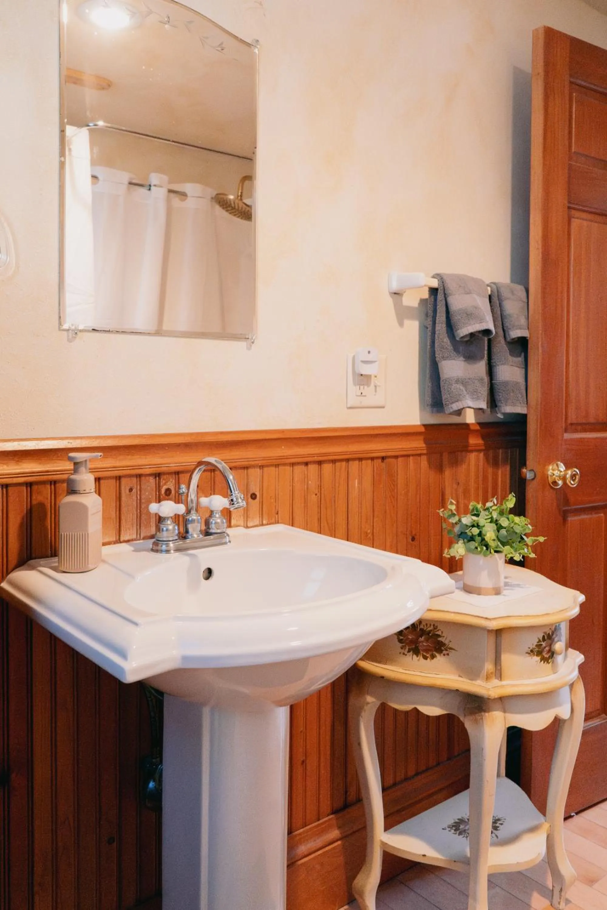 First Deadwood Cottages