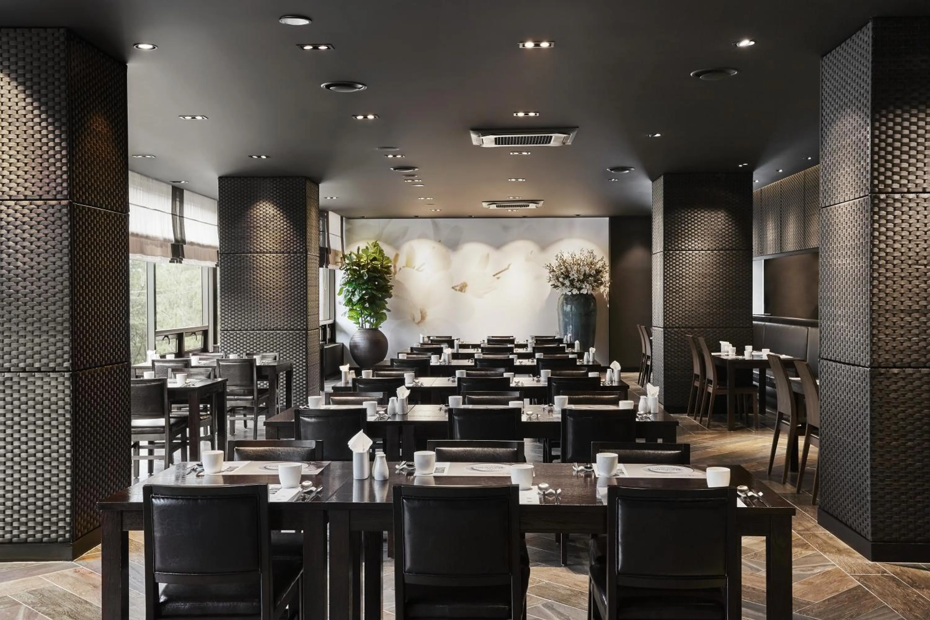 Restaurant/places to eat in KensingtonResort JirisanHadong