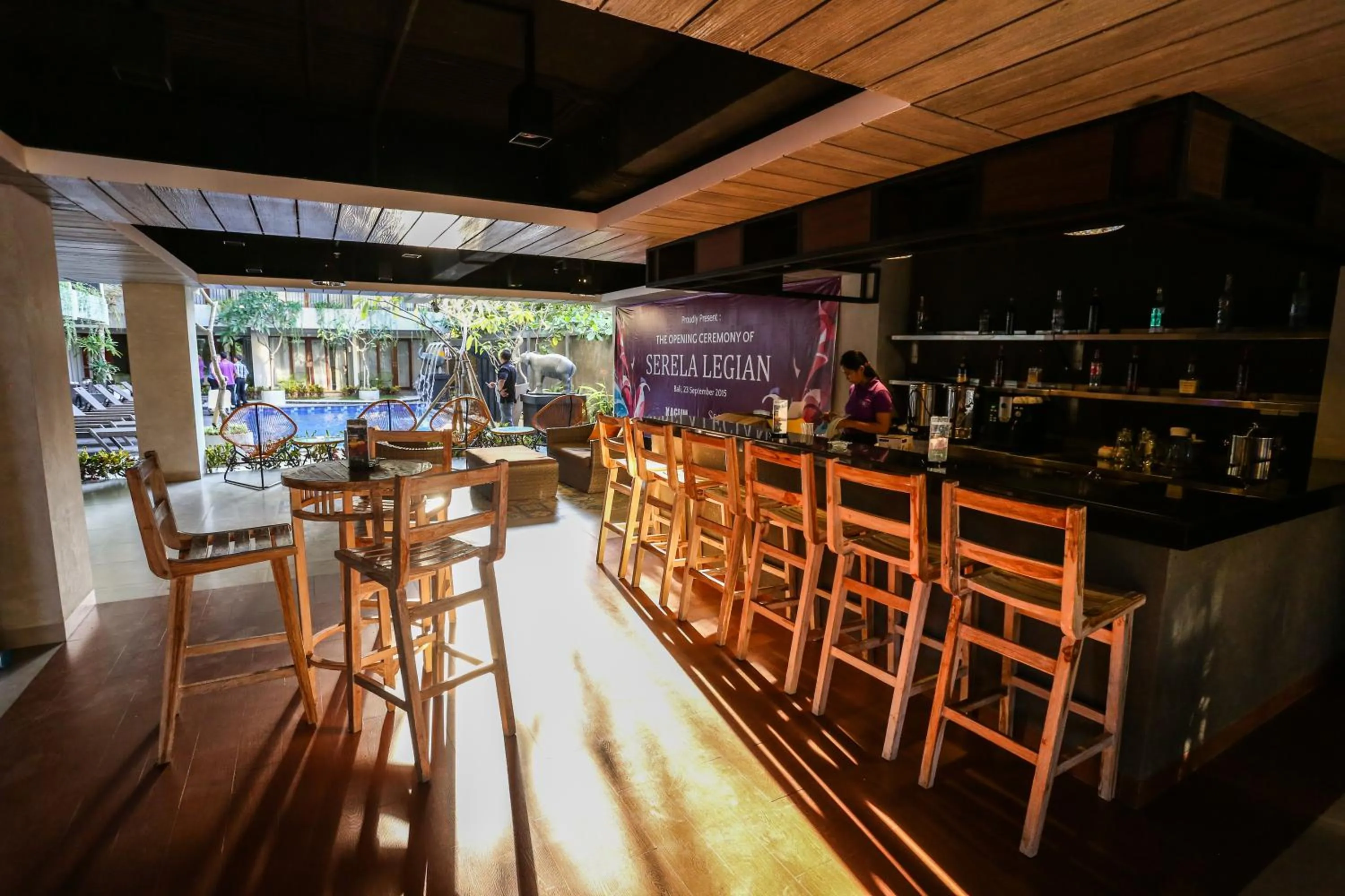 Restaurant/places to eat in Serela Legian by KAGUM Hotels