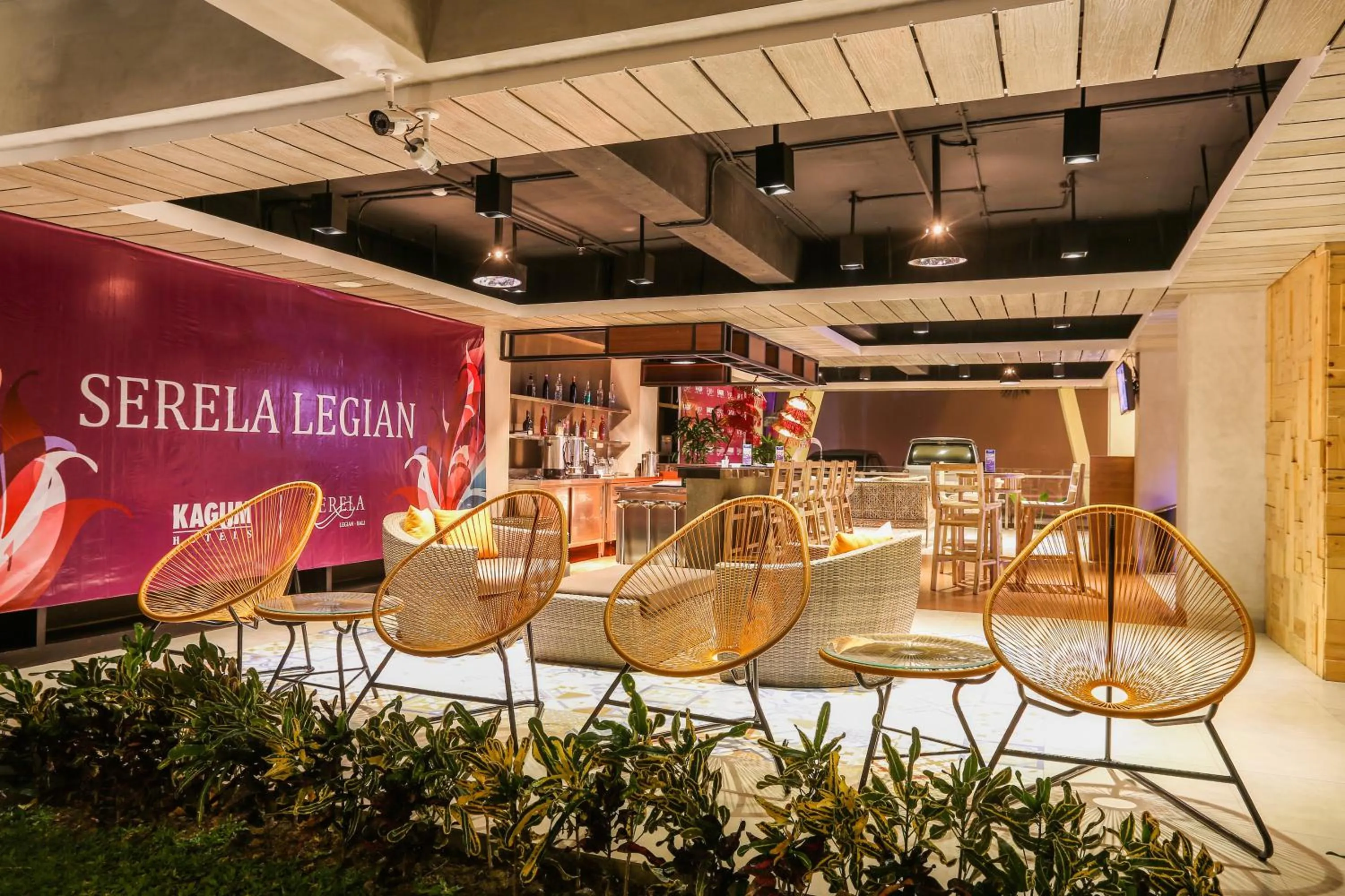Restaurant/places to eat in Serela Legian by KAGUM Hotels