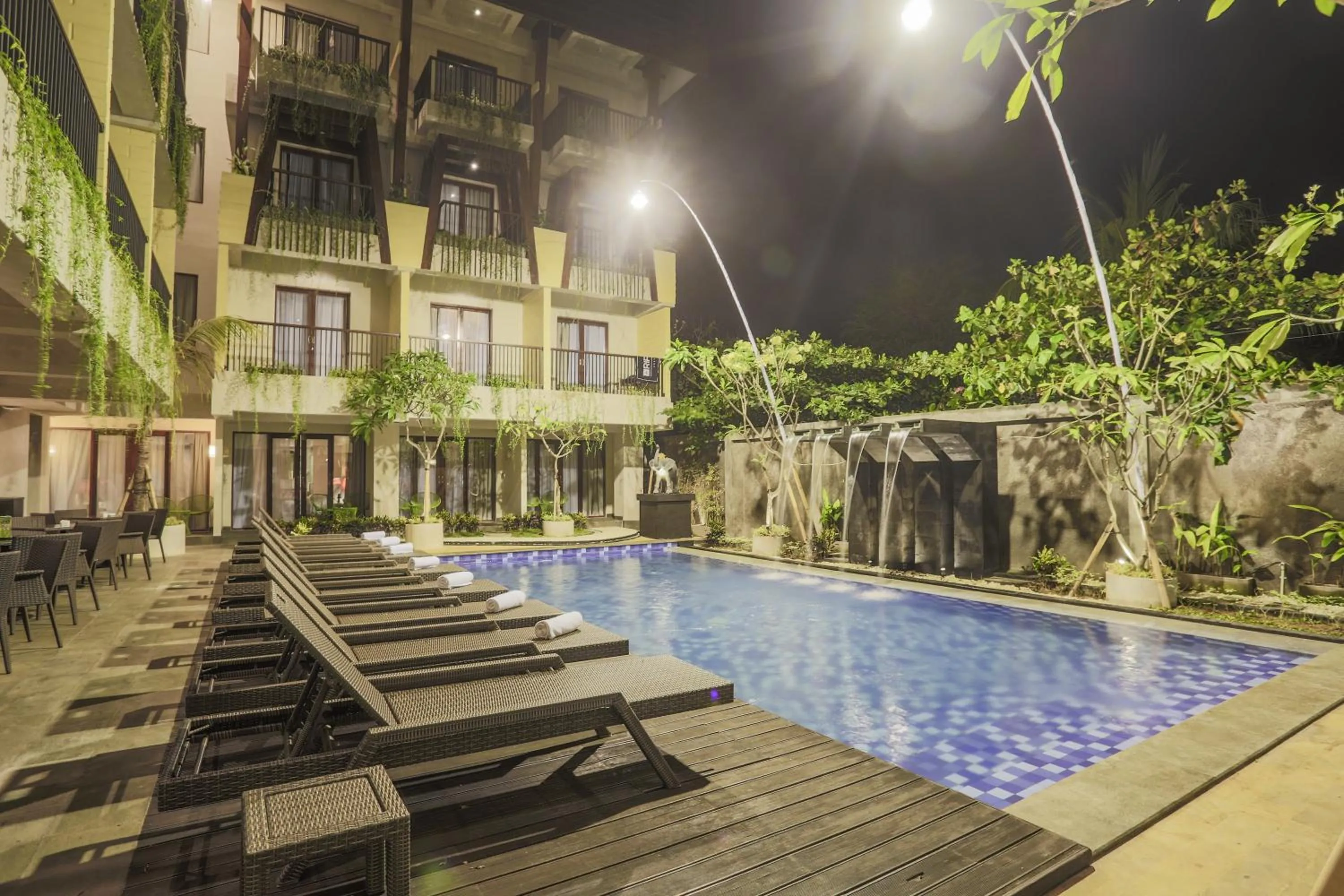 Swimming pool in Serela Legian by KAGUM Hotels