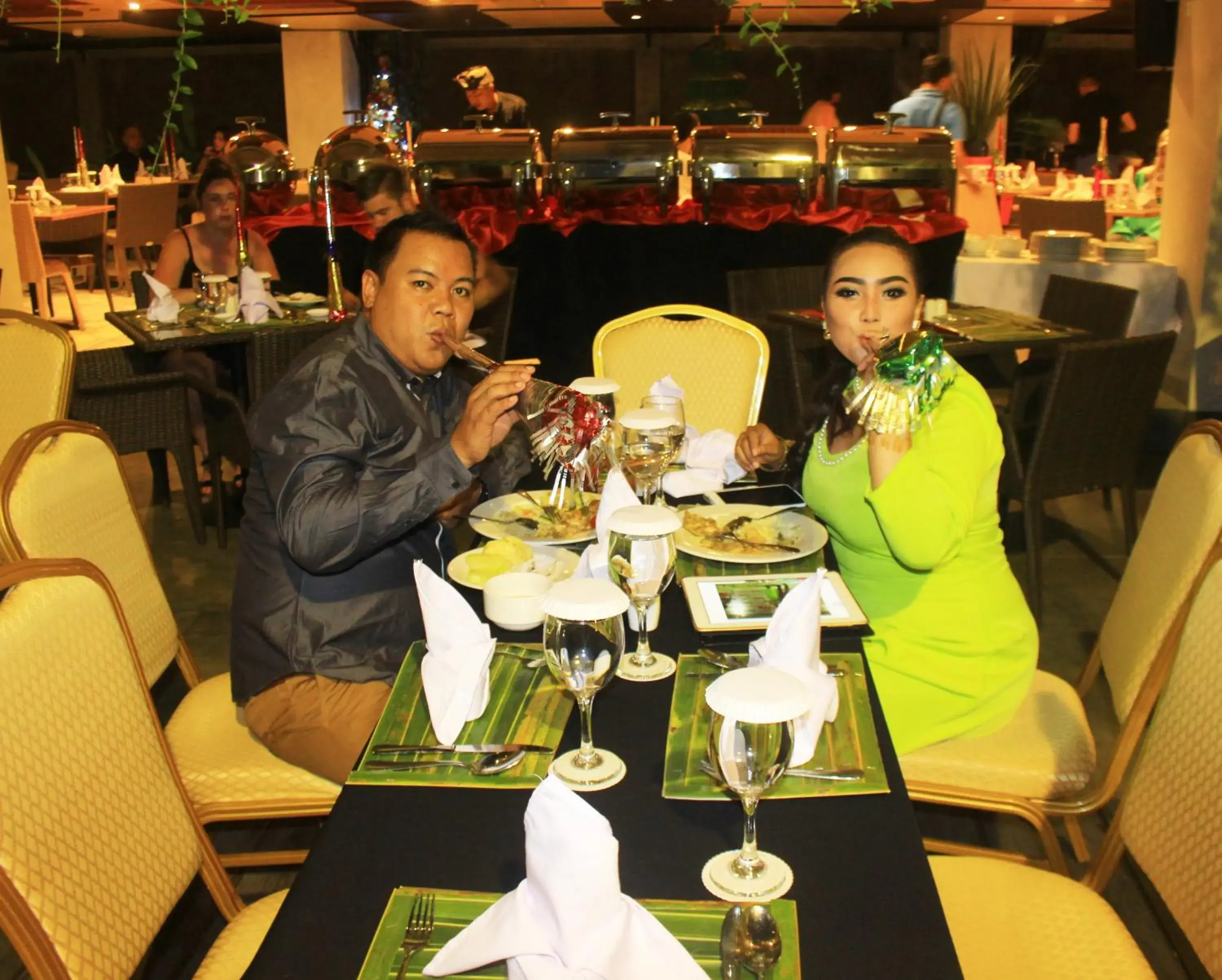 People, Restaurant/Places to Eat in Serela Legian by KAGUM Hotels