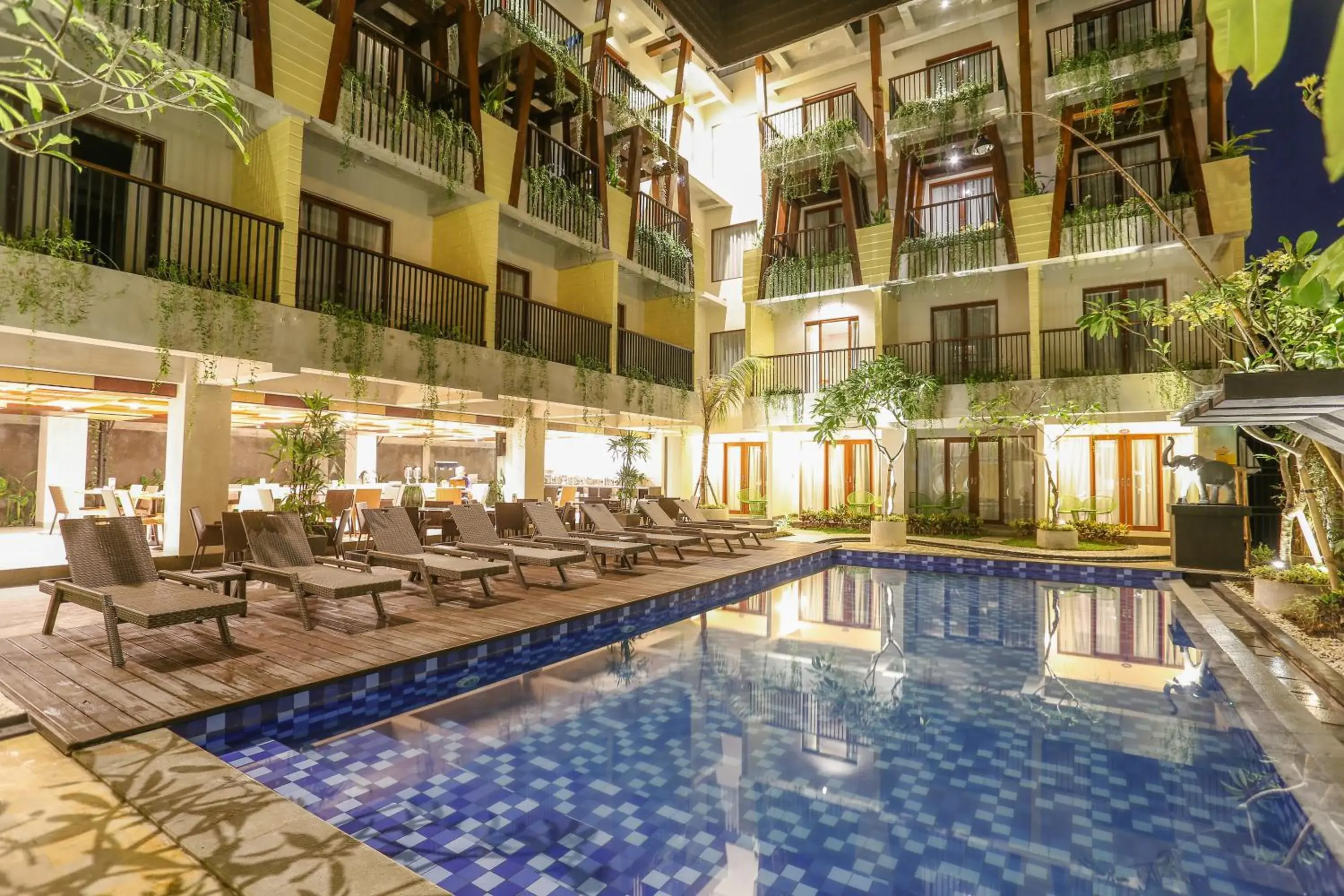 Swimming Pool in Serela Legian by KAGUM Hotels