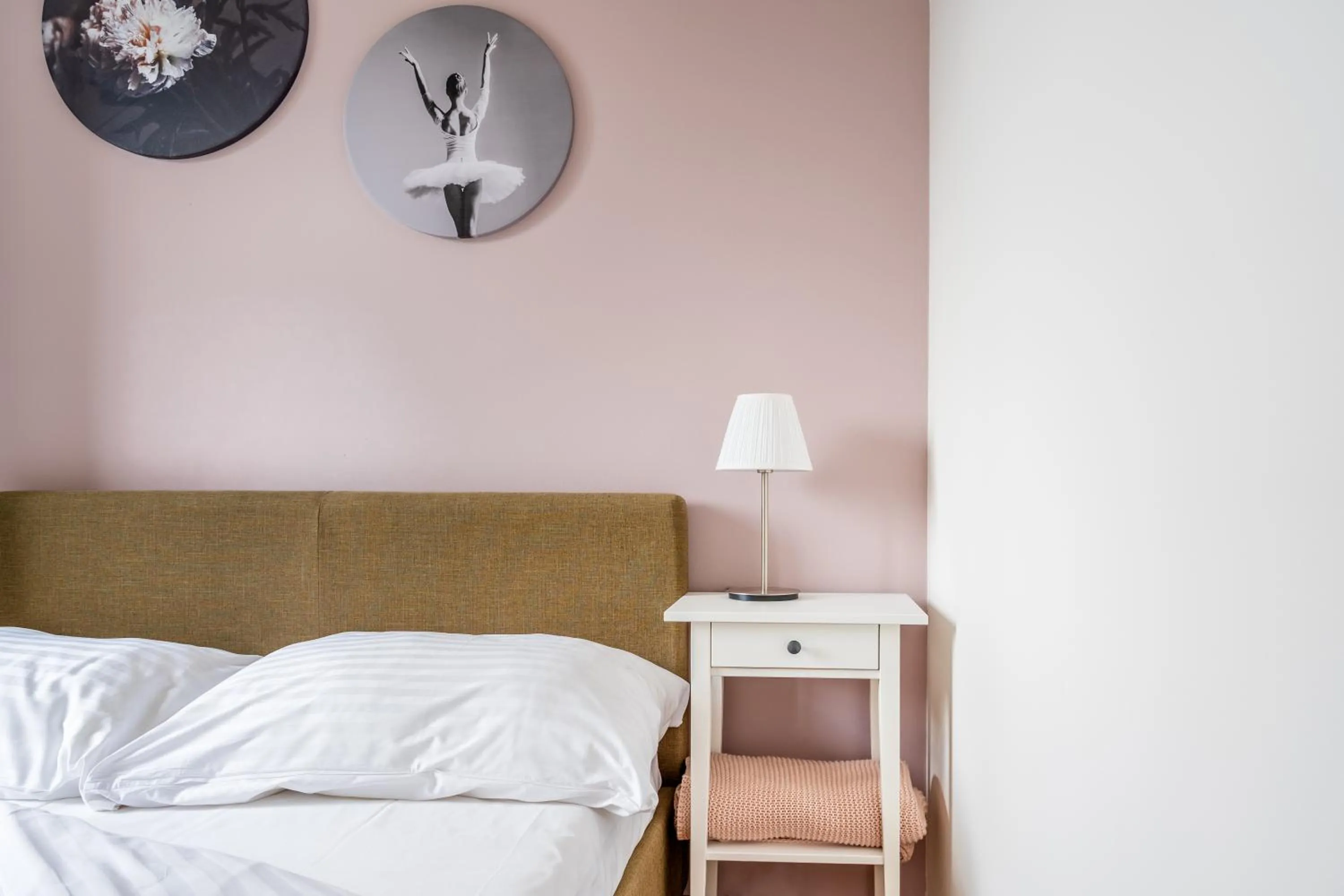 Bedroom, Bed in Charming & Cozy Ambiente Apartments