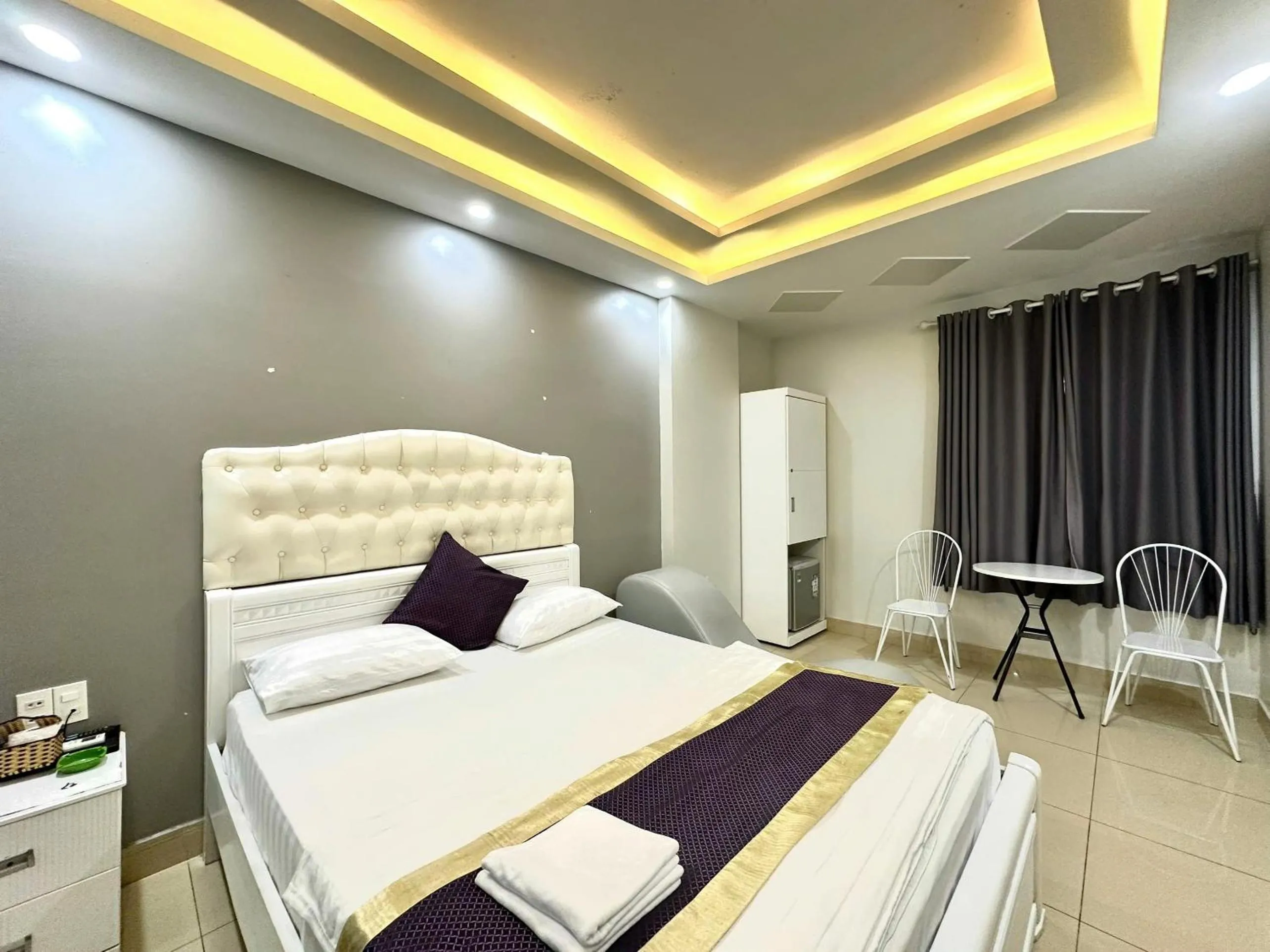 Sweet Hotel