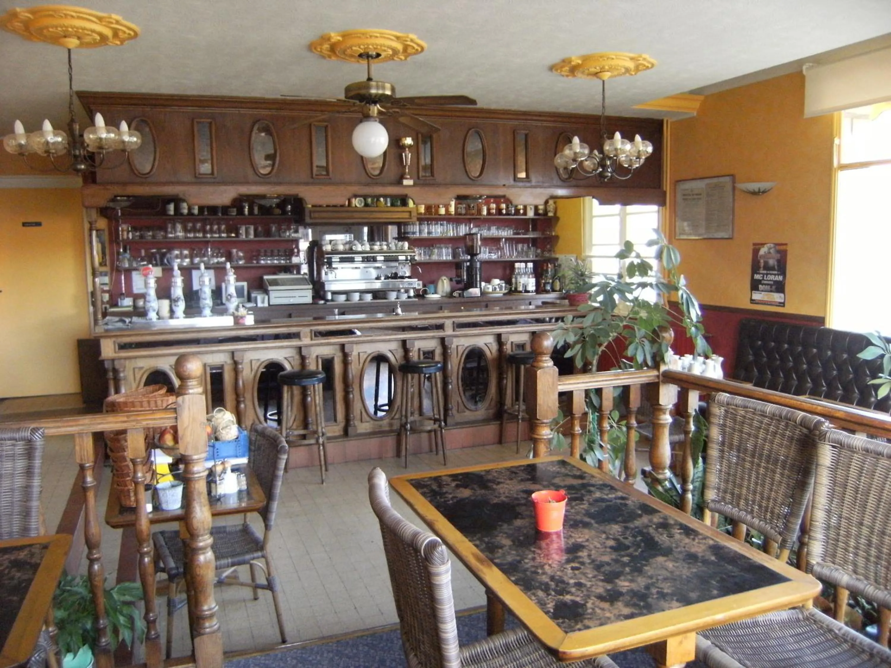 Lounge or bar in Le Soleil D'or