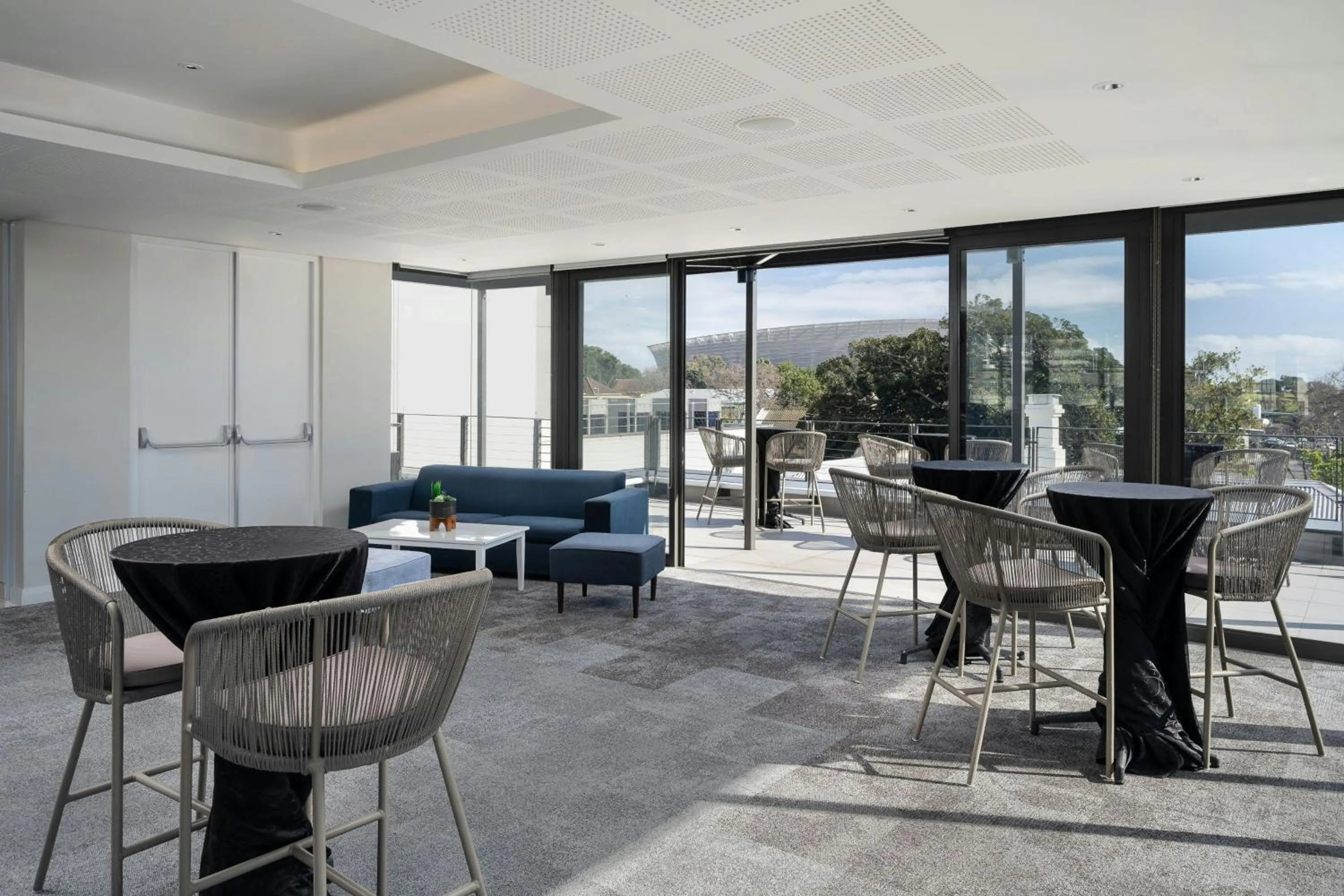 Meeting/conference room in Protea Hotel by Marriott Cape Town Waterfront Breakwater Lodge