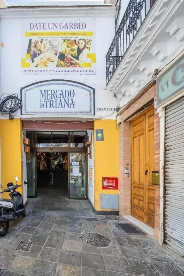 Alzhara Suites II Balcón Triana Torre Pelli