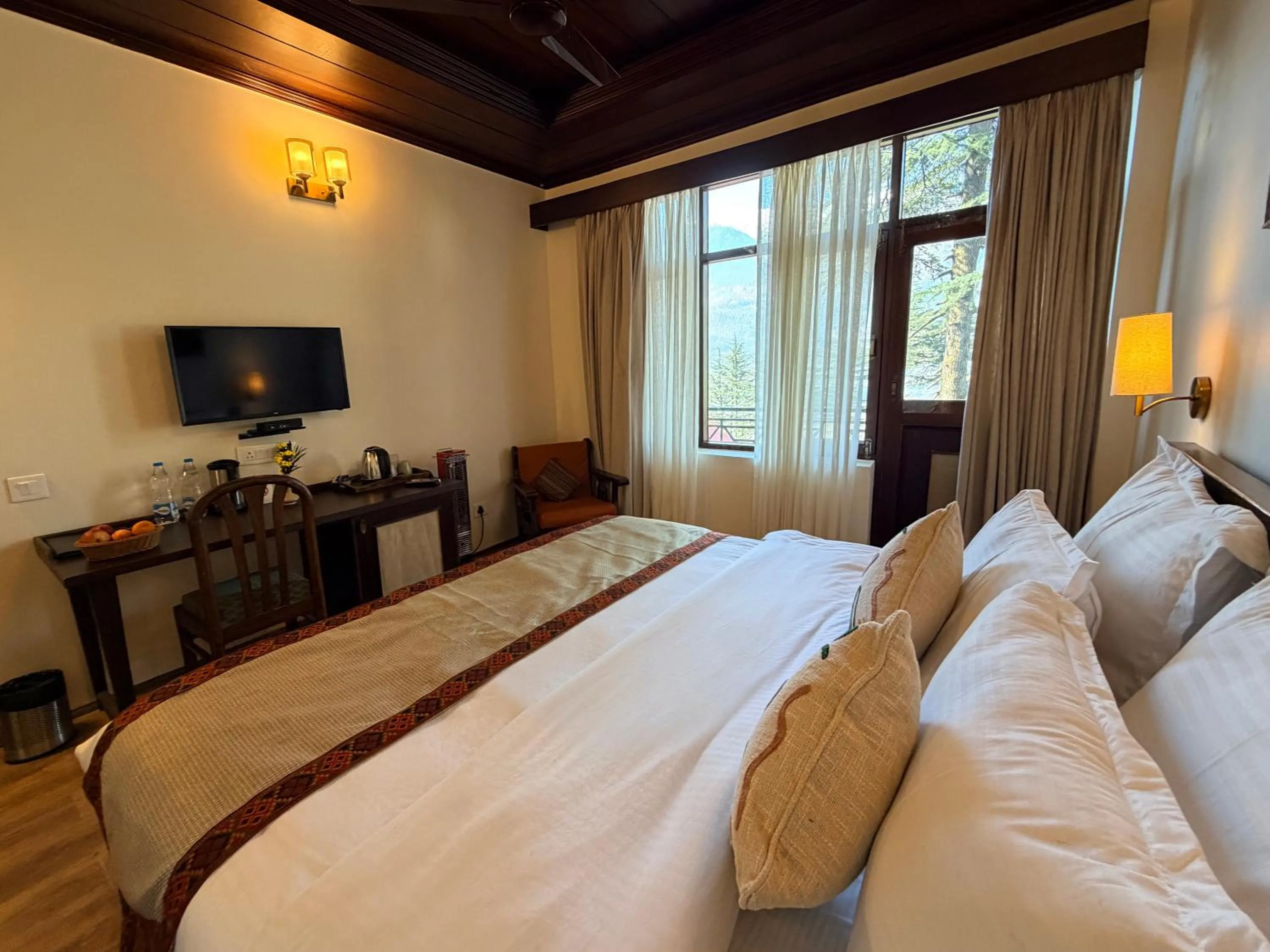 Bed in Heritage Satikva Resorts and Spa