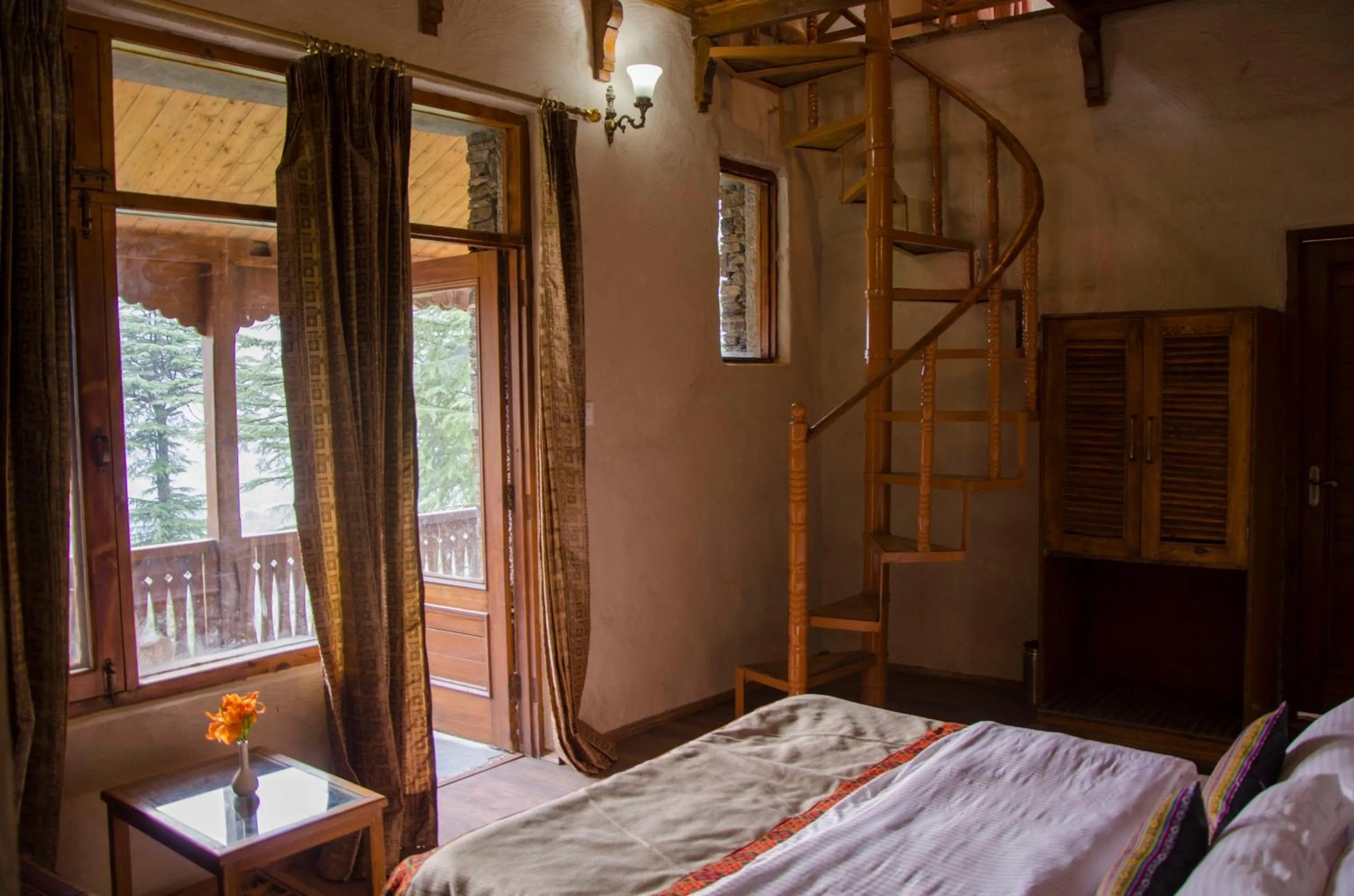 Bed in Heritage Satikva Resorts and Spa