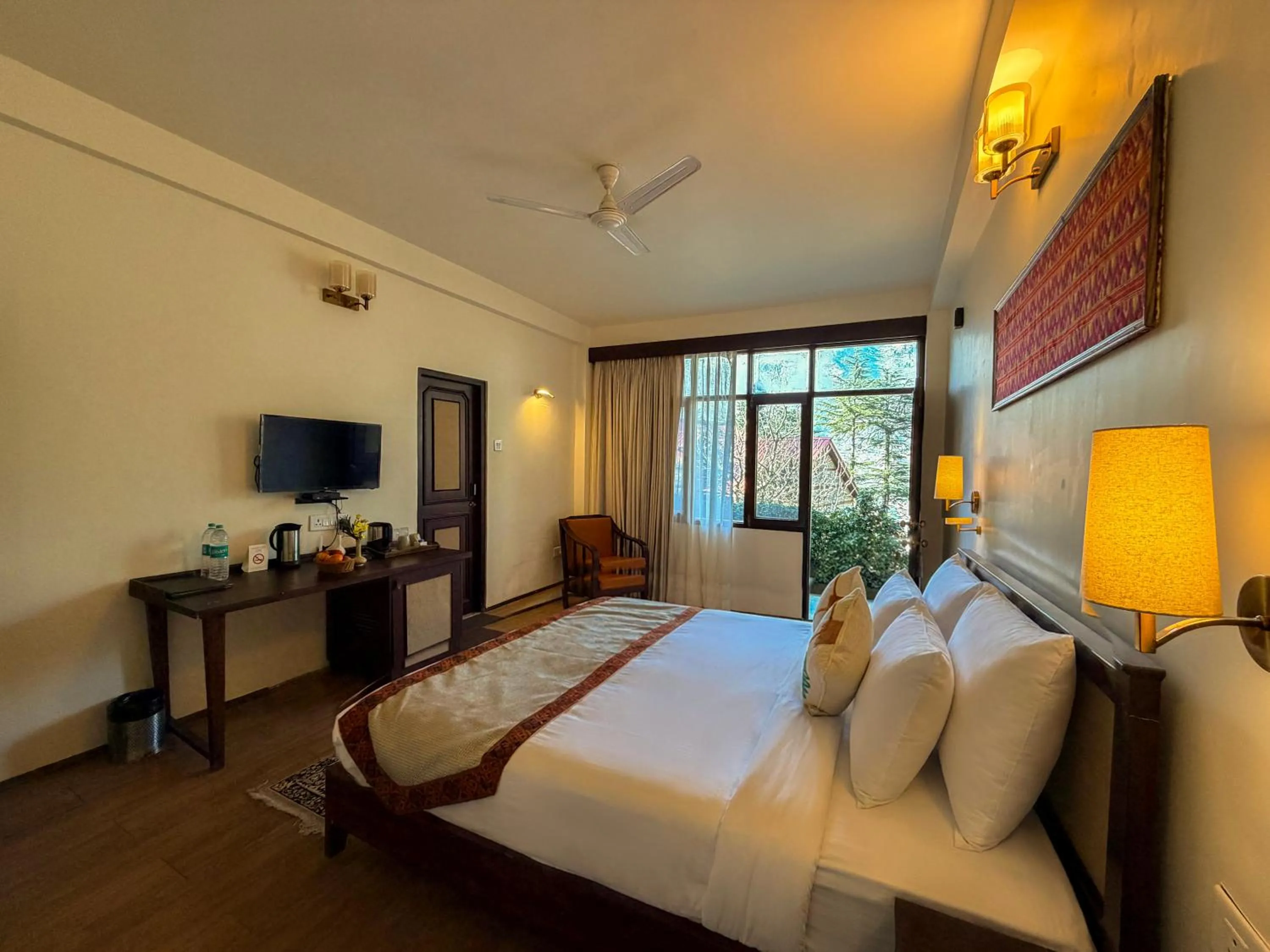 Living room, Bed in Heritage Satikva Resorts and Spa