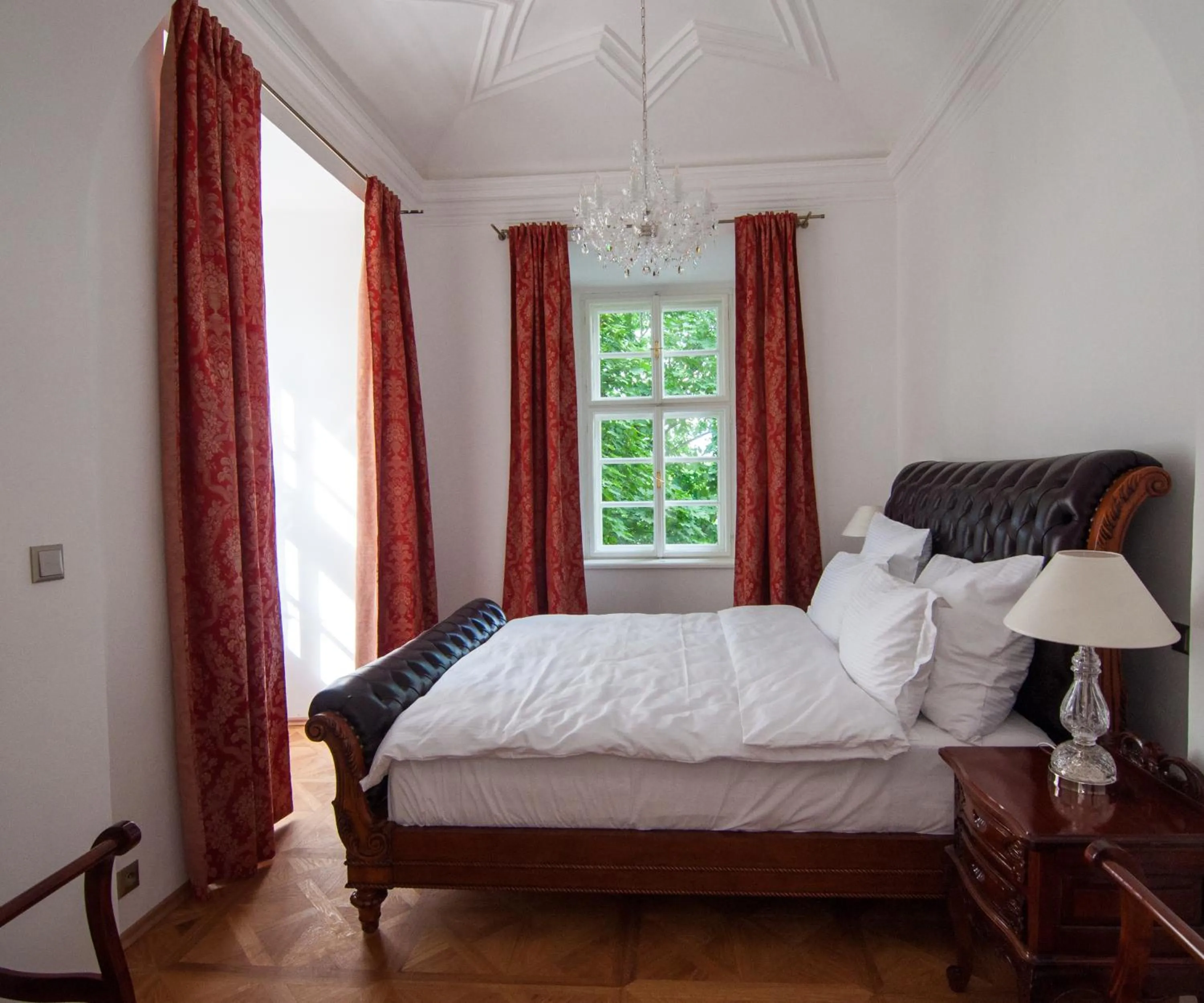 Bed in Zámek Jeseník Nad Odrou