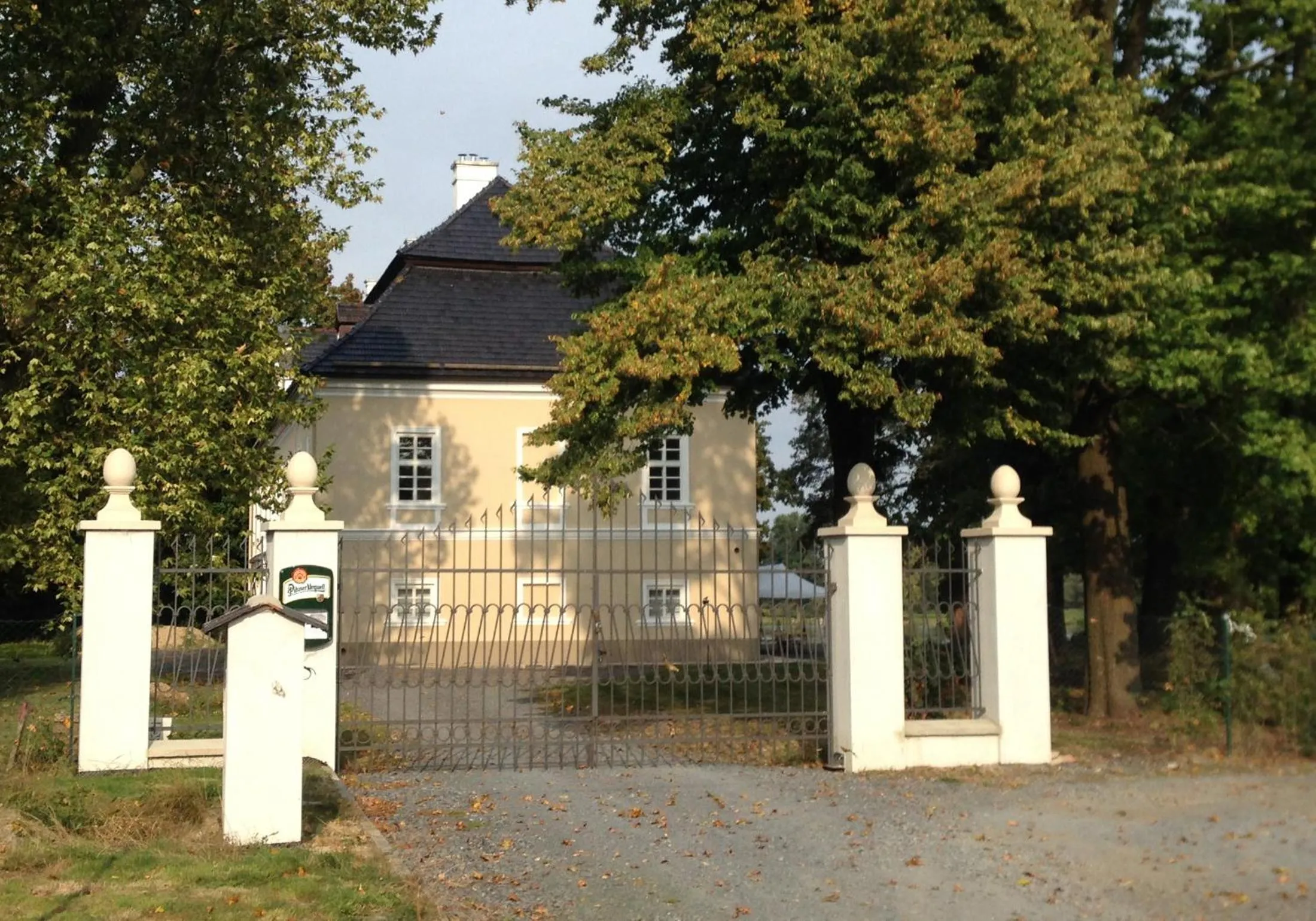 Property building in Zámek Jeseník Nad Odrou
